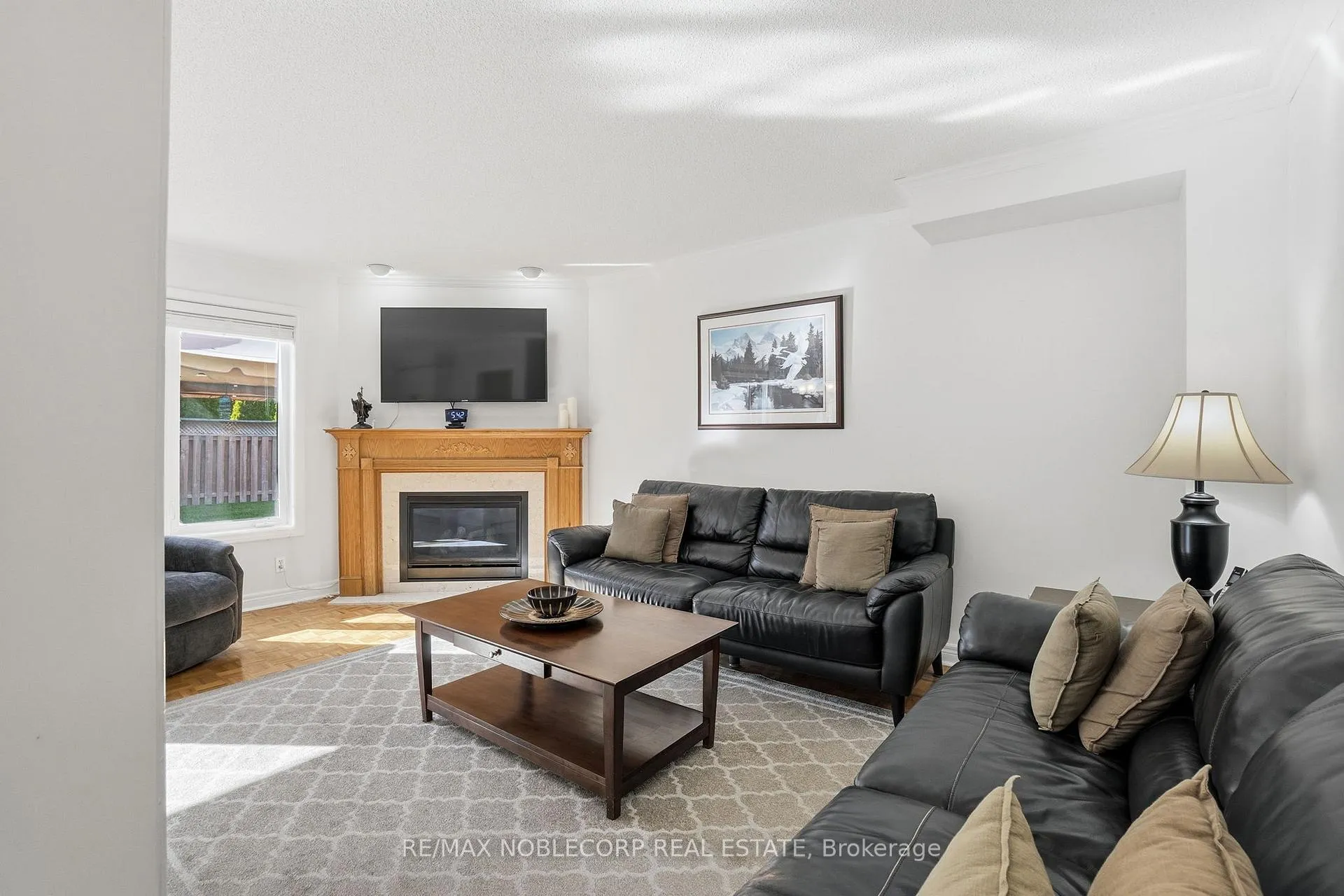 Photo 12 of 13 Harvestview Avenue, Caledon, Bolton East — HOMEH