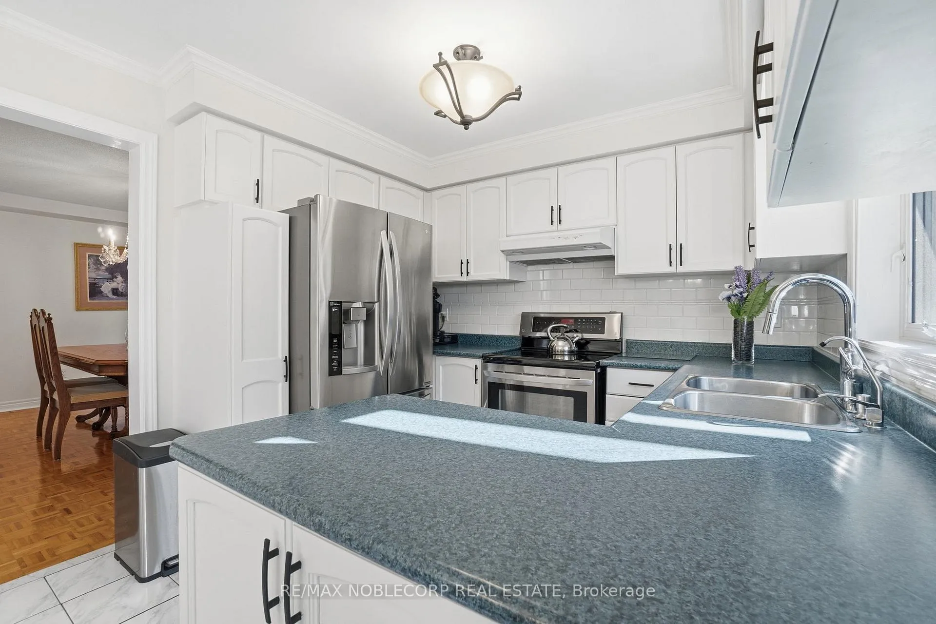 Photo 17 of 13 Harvestview Avenue, Caledon, Bolton East — HOMEH