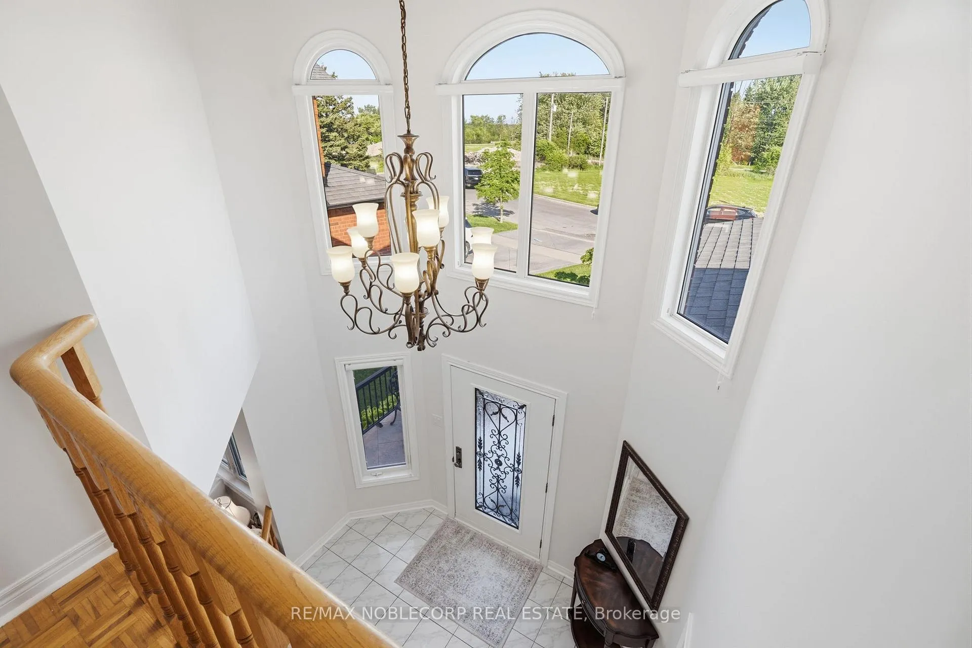 Photo 23 of 13 Harvestview Avenue, Caledon, Bolton East — HOMEH