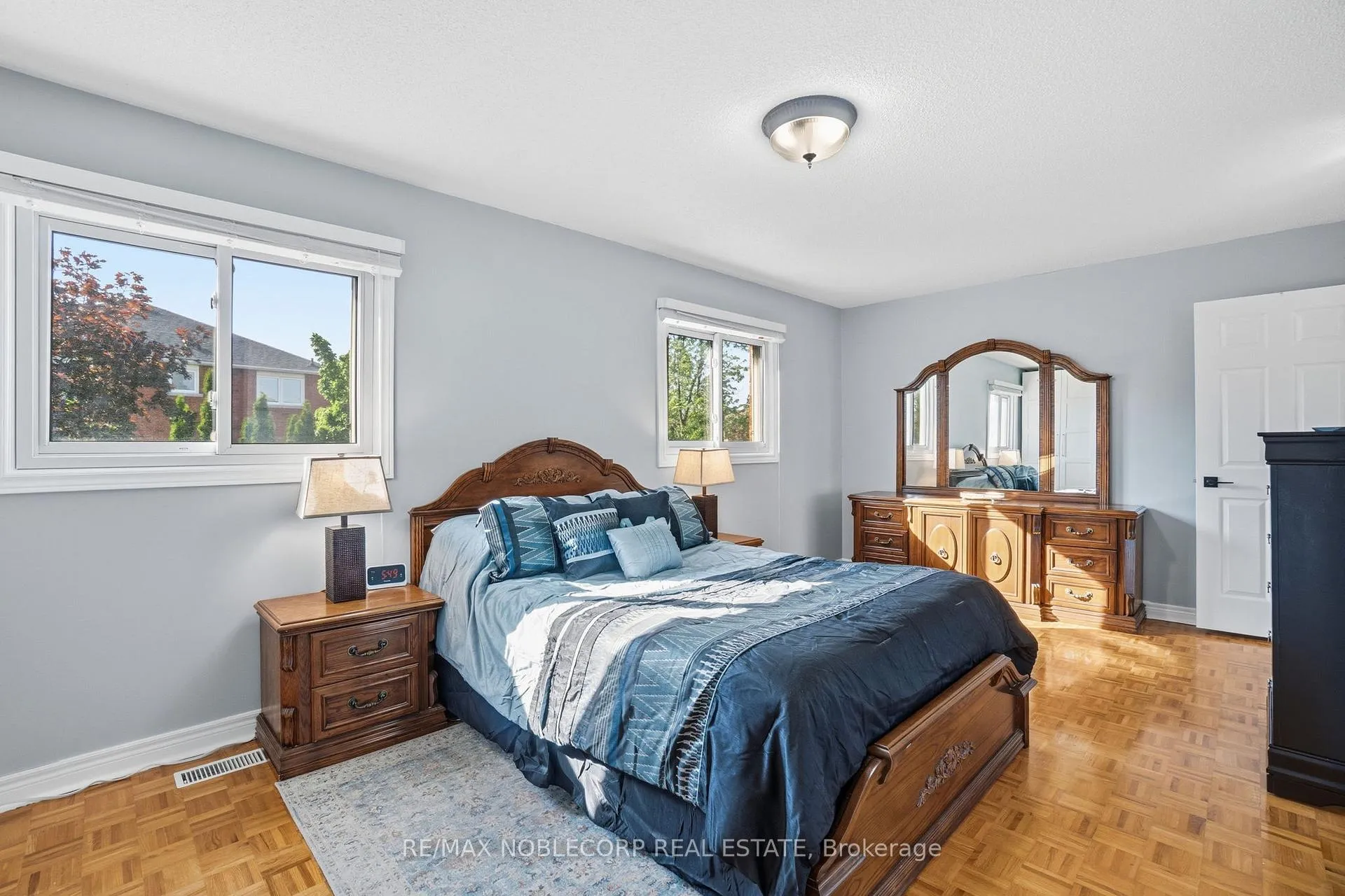 Photo 24 of 13 Harvestview Avenue, Caledon, Bolton East — HOMEH