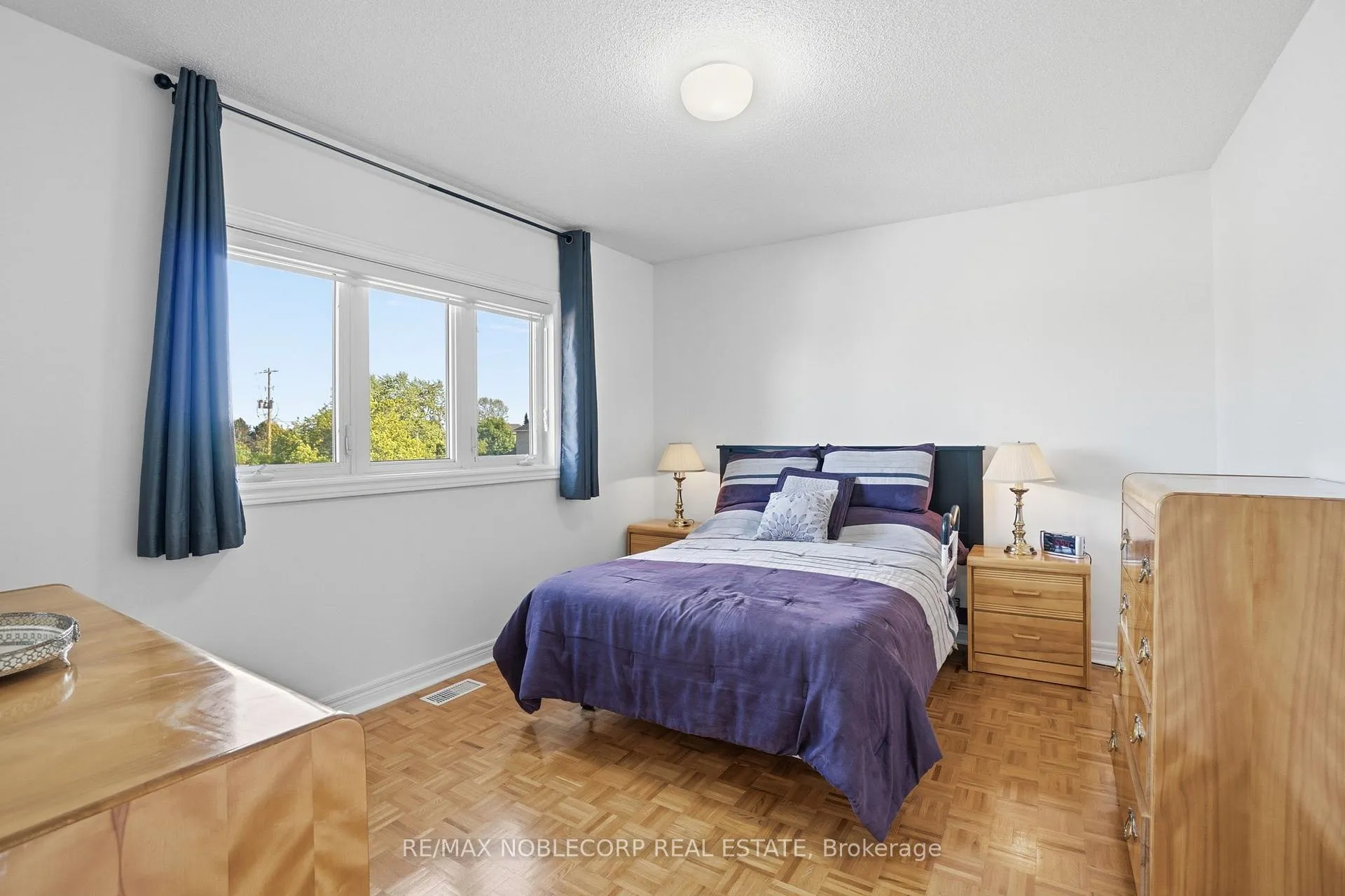 Photo 28 of 13 Harvestview Avenue, Caledon, Bolton East — HOMEH