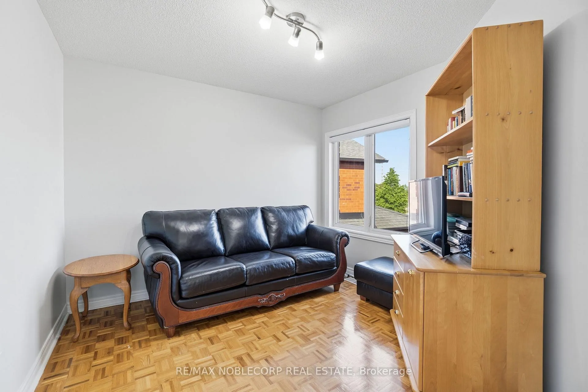 Photo 30 of 13 Harvestview Avenue, Caledon, Bolton East — HOMEH