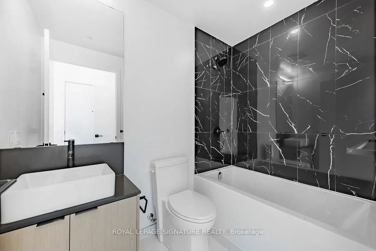 Photo 12 of Unit 1603, 10 Graphophone Grove, Toronto, Dovercourt-Wallace Emerson-Junction — HOMEH