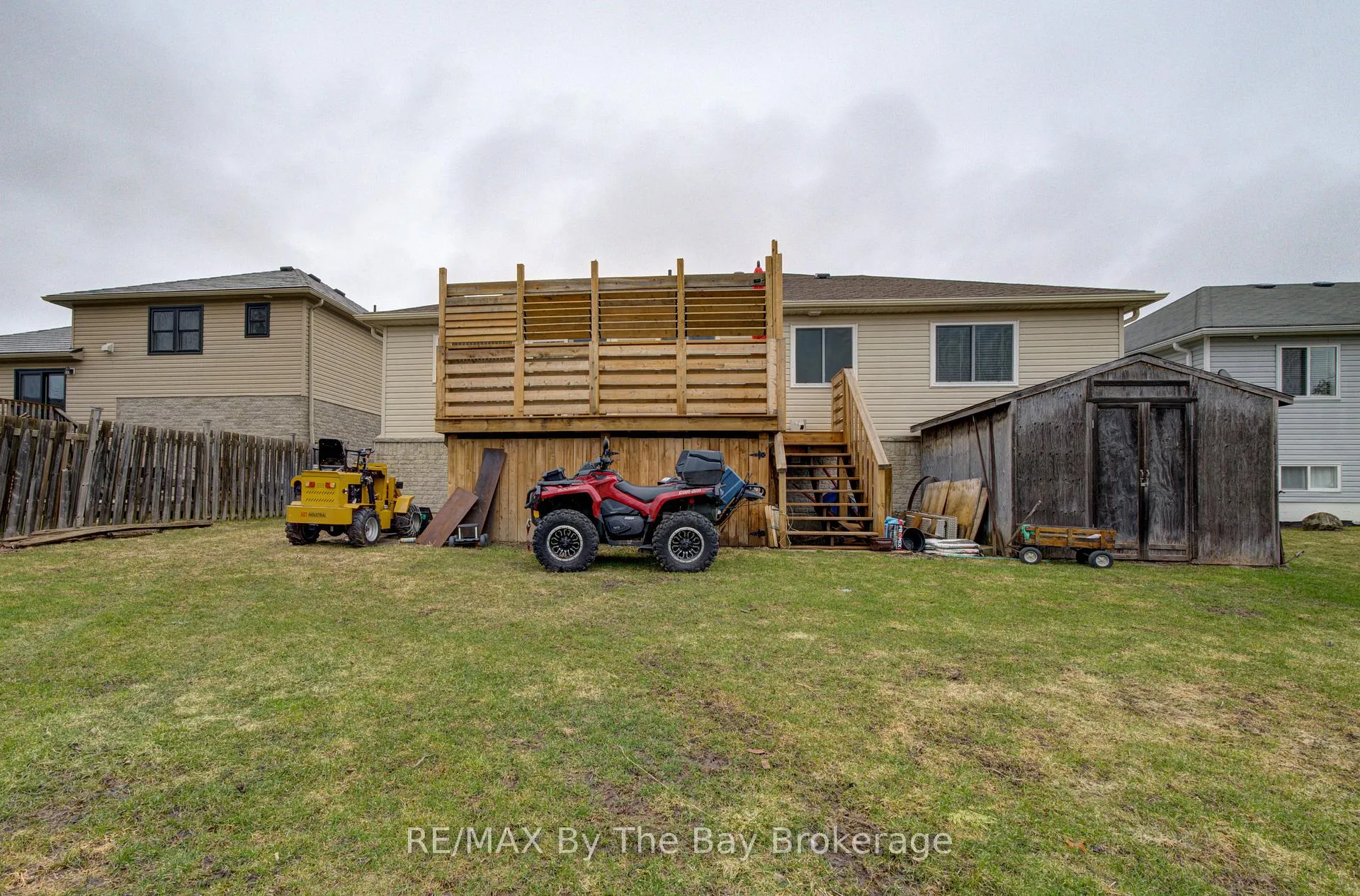 Photo 26 of 229 Atkinson Street, Clearview, Stayner — HOMEH