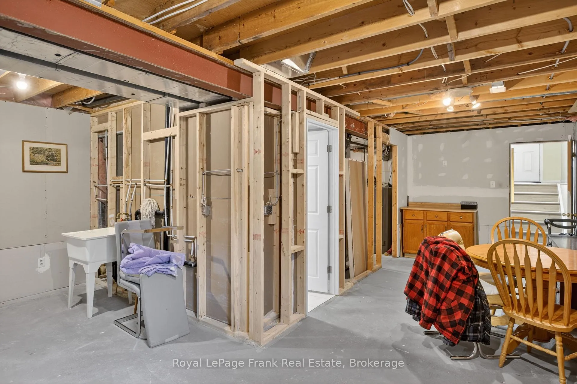 Photo 36 of 1116 Afton Road, Peterborough, Otonabee Ward 1 — HOMEH