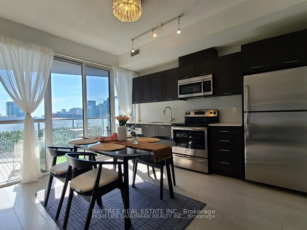 Photo 2 of Unit 2001, 20 Bruyeres Mews, Toronto, Niagara — HOMEH