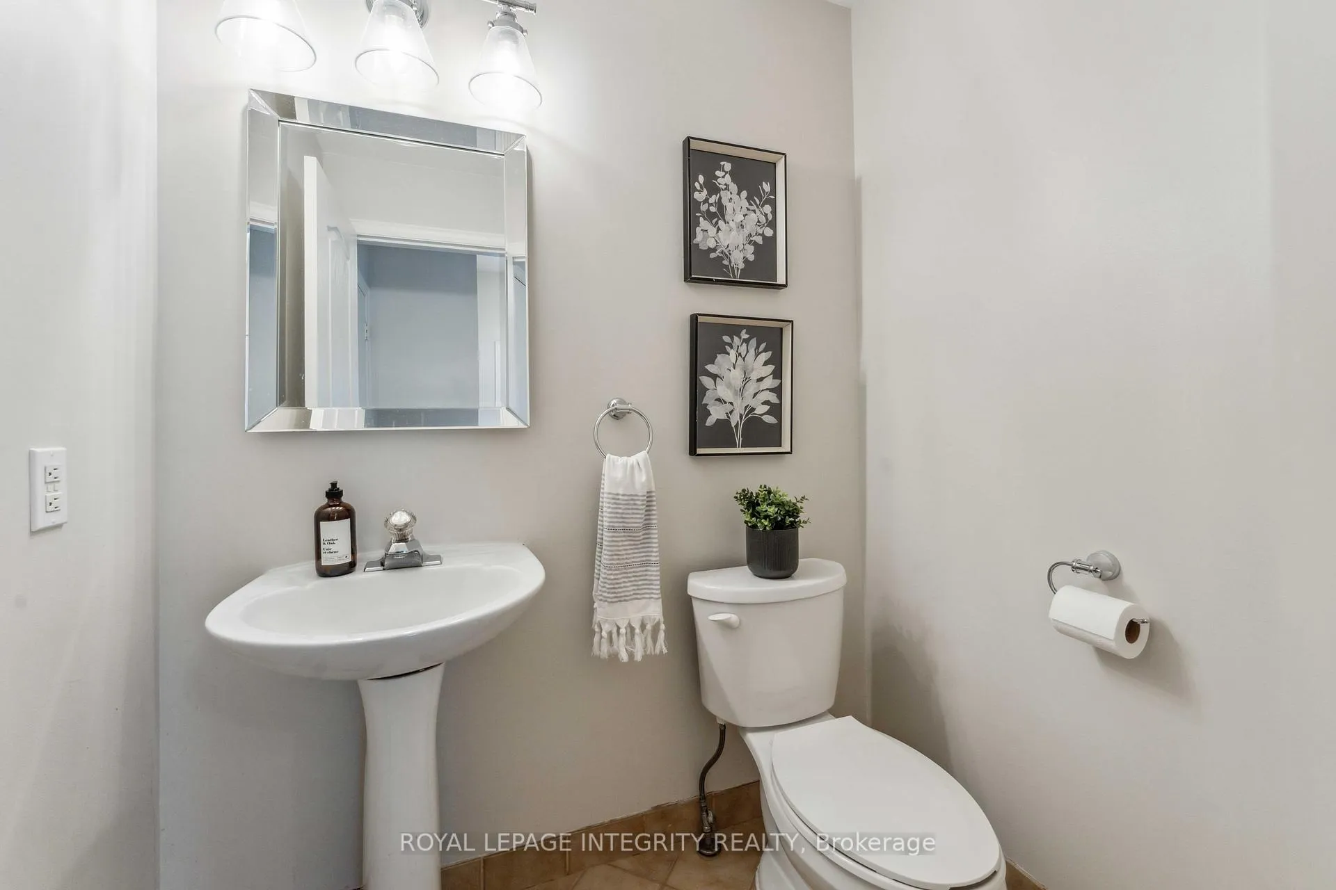 Photo 10 of 7 Windhurst Drive, Ottawa, Barrhaven East — HOMEH