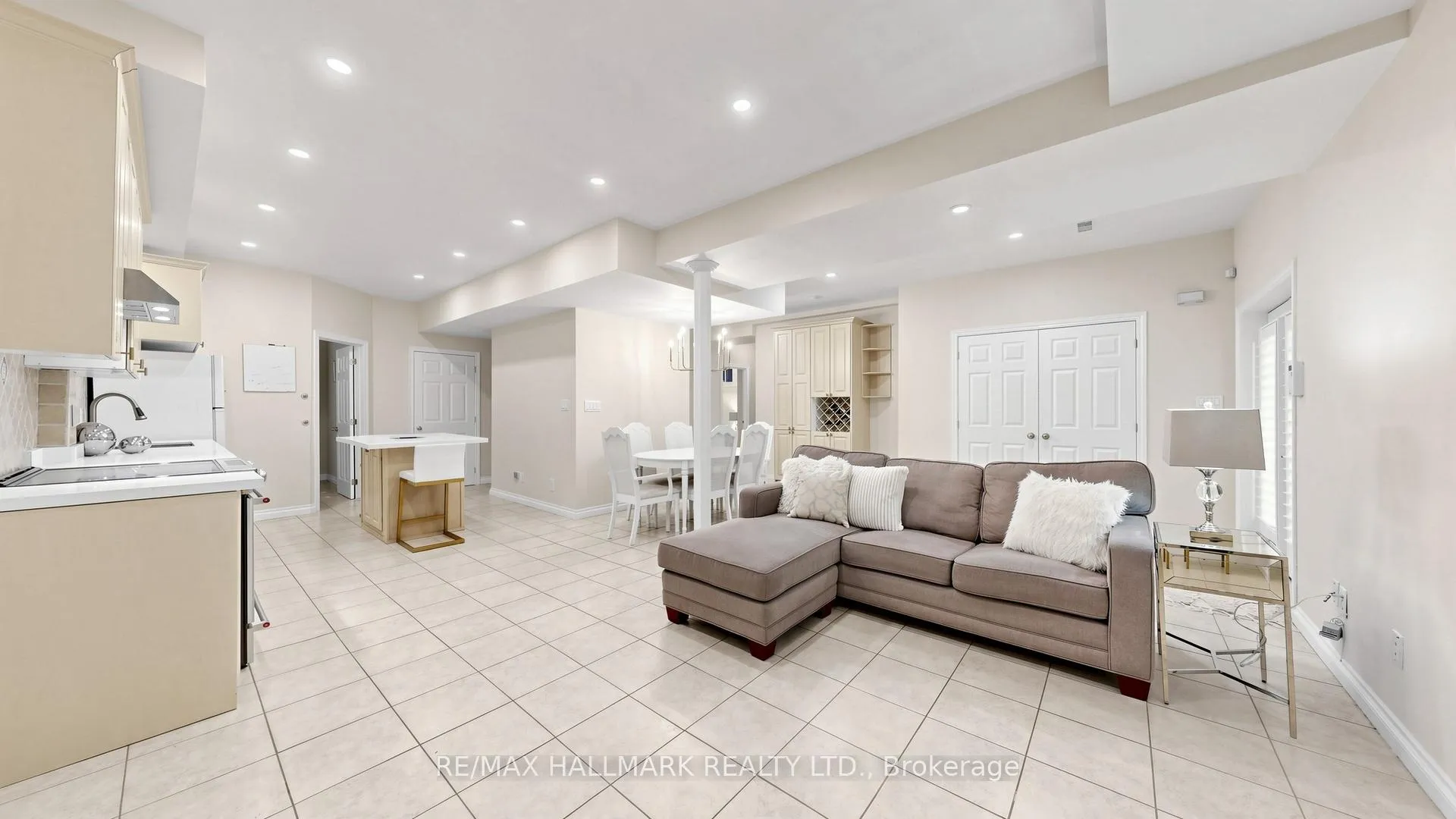 Photo 34 of 77 Cooperage Crescent, Richmond Hill, Westbrook — HOMEH