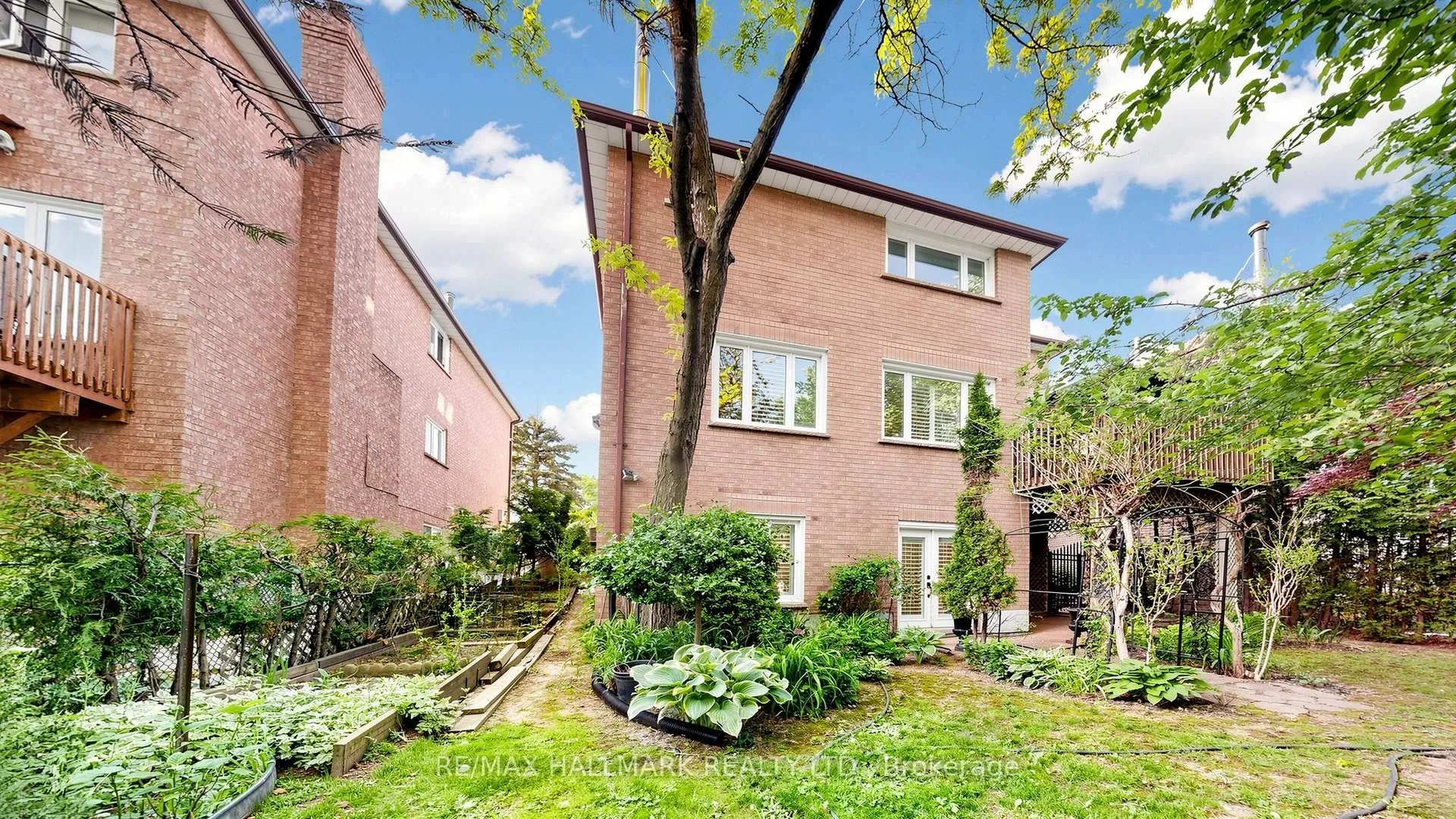 Photo 45 of 77 Cooperage Crescent, Richmond Hill, Westbrook — HOMEH