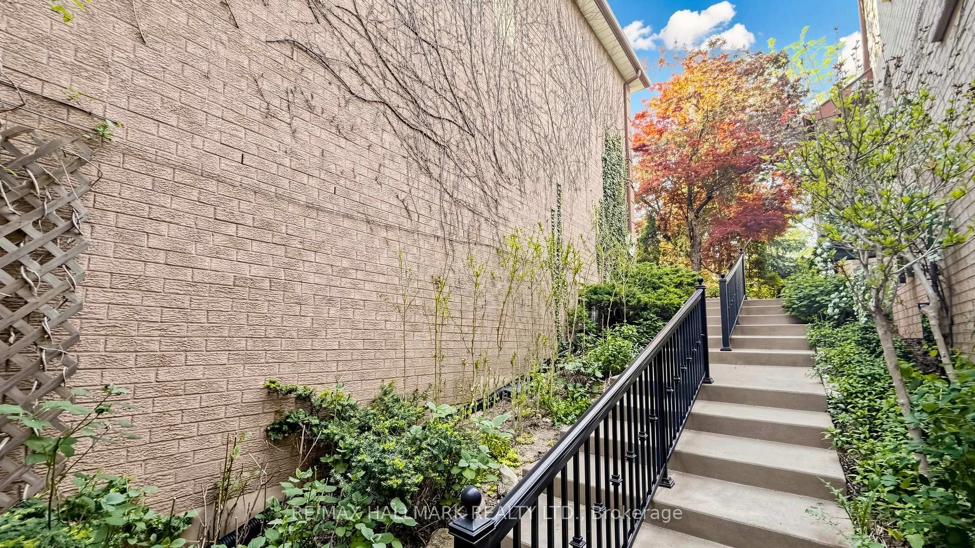 Photo 47 of 77 Cooperage Crescent, Richmond Hill, Westbrook — HOMEH