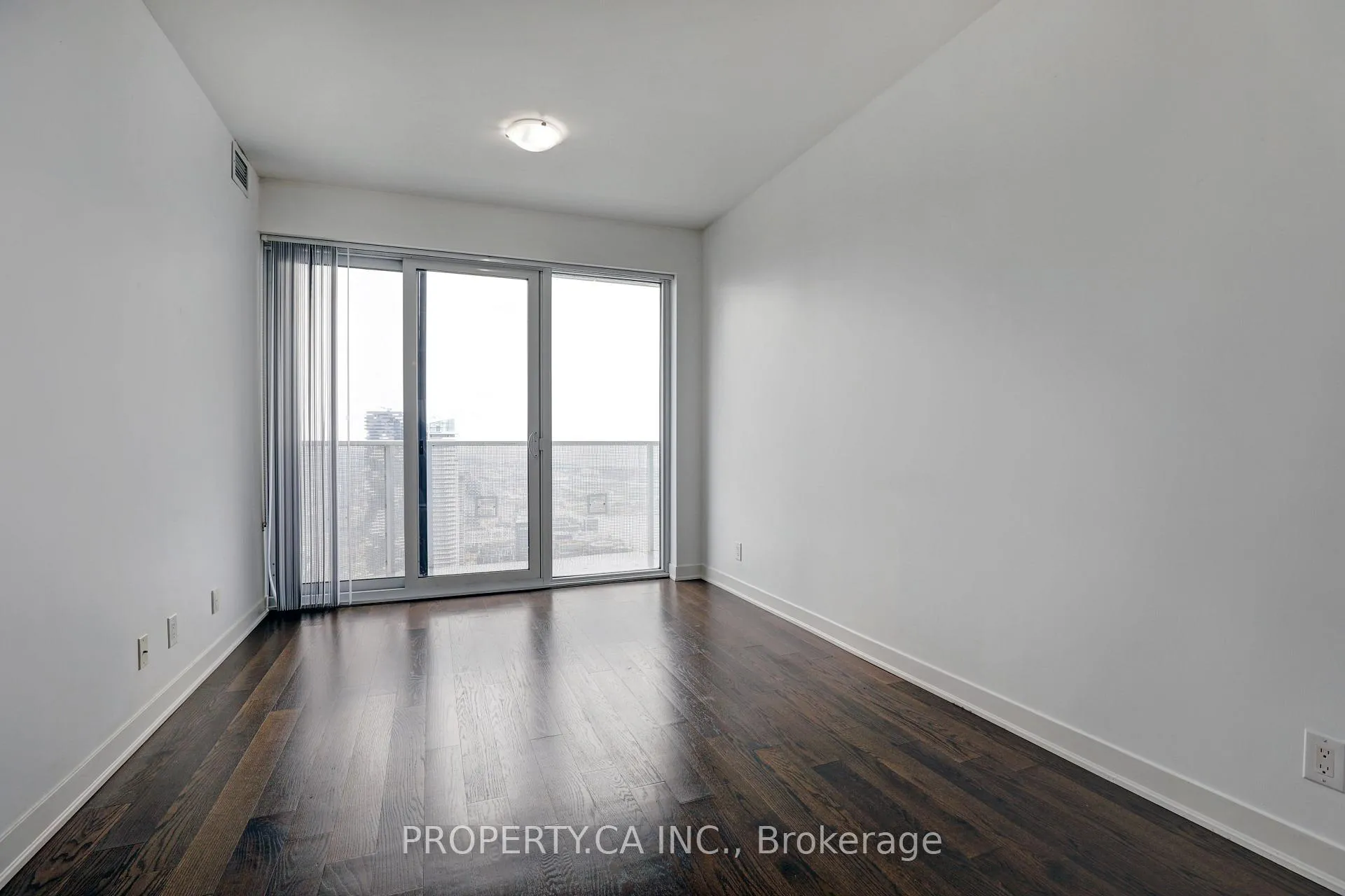 Photo 9 of Unit 6706, 88 Harbour Street, Toronto, Waterfront Communities — HOMEH