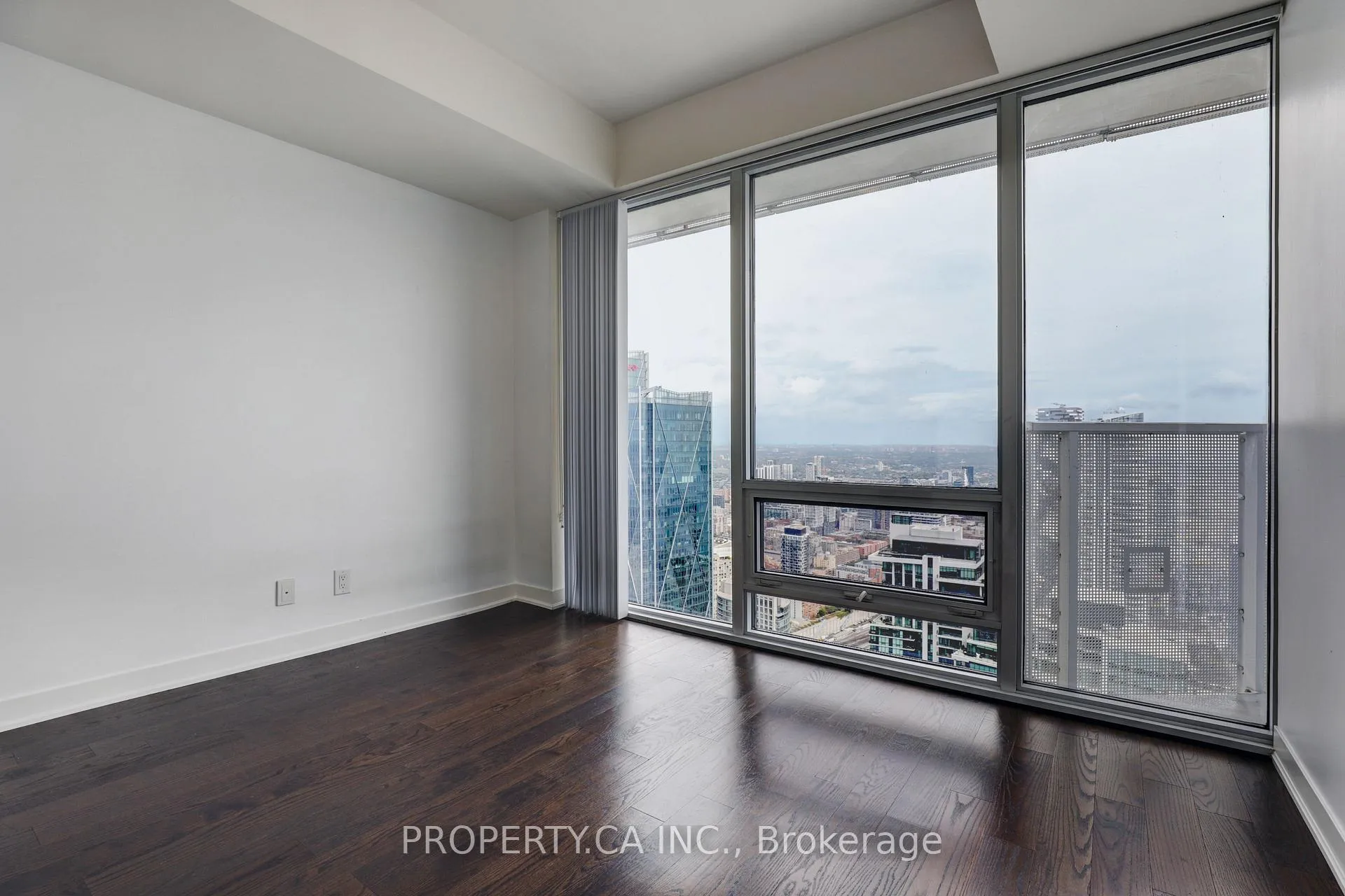 Photo 21 of Unit 6706, 88 Harbour Street, Toronto, Waterfront Communities — HOMEH