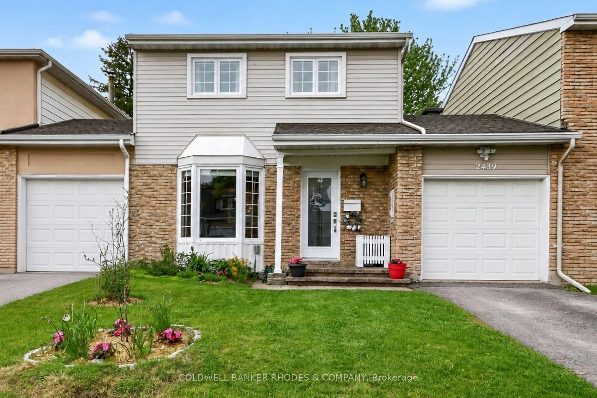 Photo 1 of 2439 Autumn Hill Crescent, Ottawa, Blackburn Hamlet (South) — HOMEH