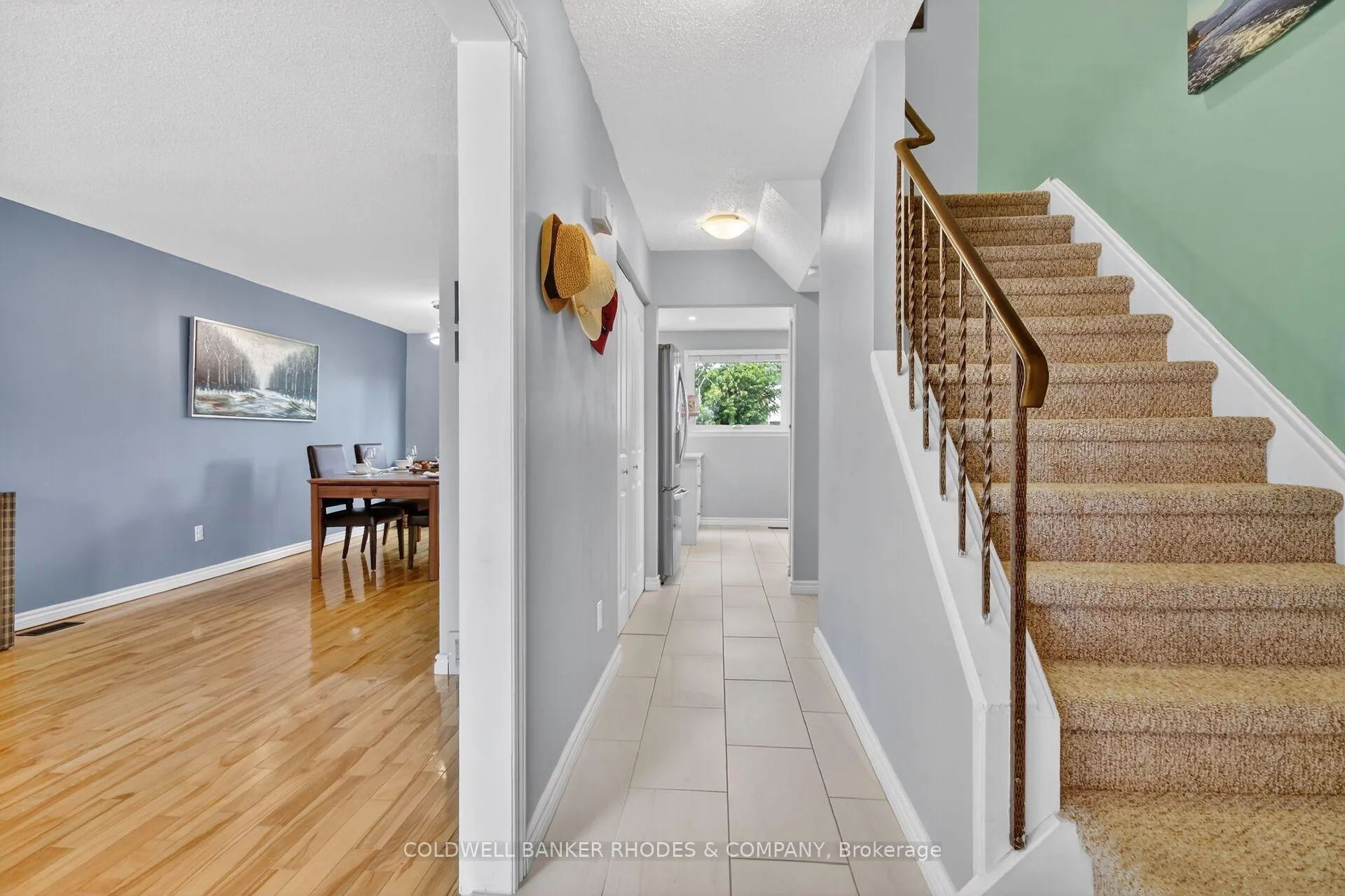 Photo 3 of 2439 Autumn Hill Crescent, Ottawa, Blackburn Hamlet (South) — HOMEH