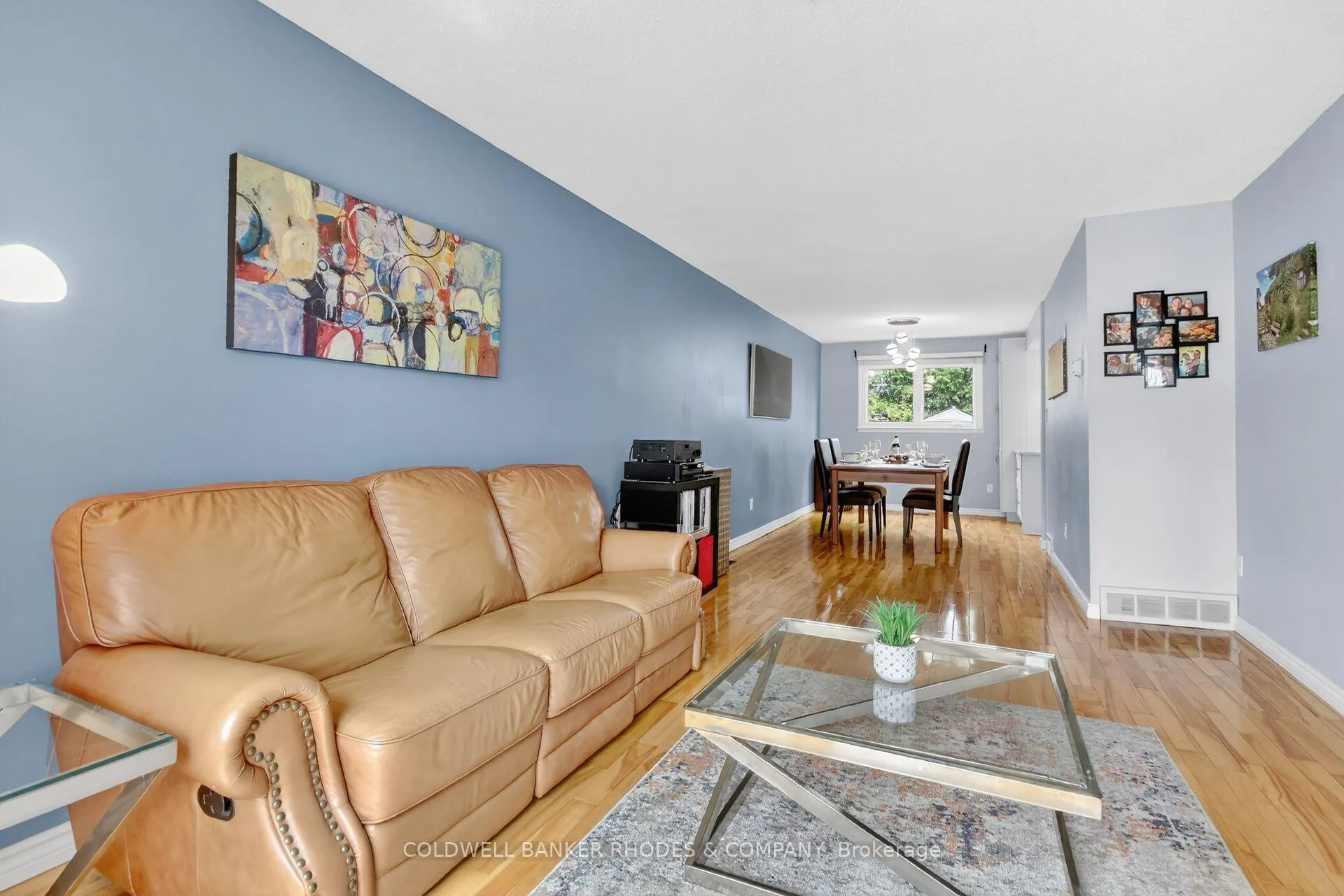 Photo 4 of 2439 Autumn Hill Crescent, Ottawa, Blackburn Hamlet (South) — HOMEH