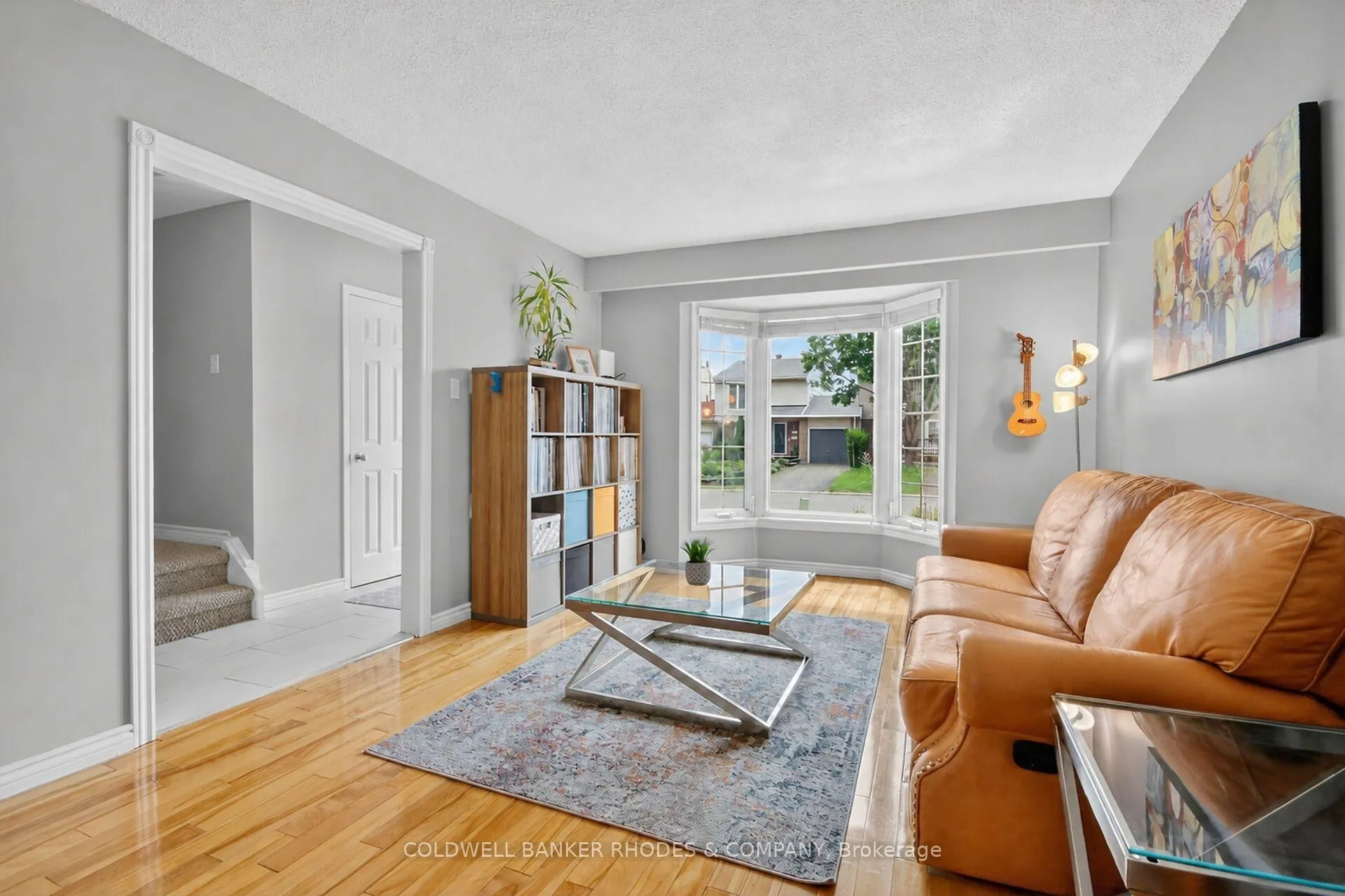 Photo 5 of 2439 Autumn Hill Crescent, Ottawa, Blackburn Hamlet (South) — HOMEH