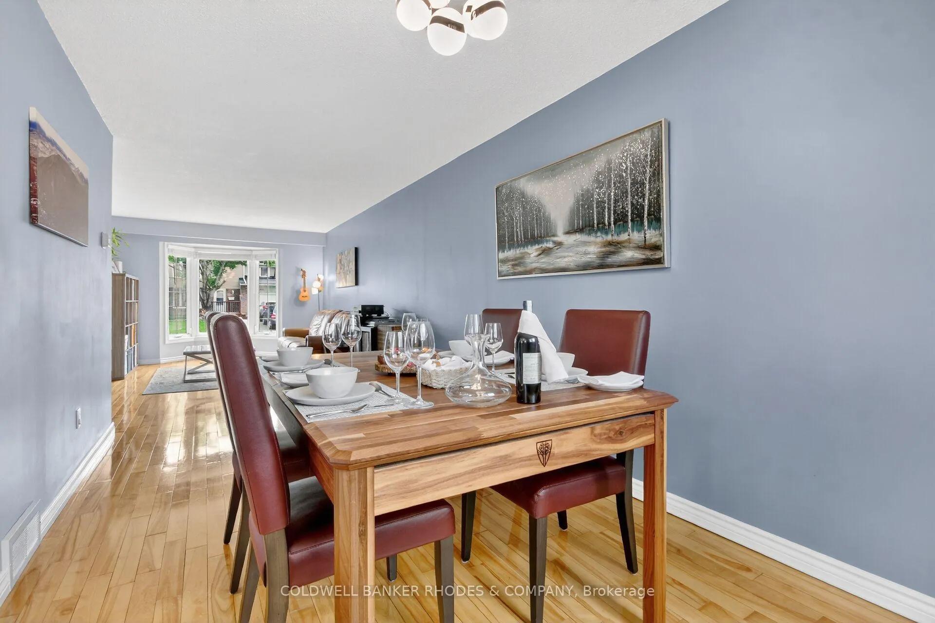 Photo 7 of 2439 Autumn Hill Crescent, Ottawa, Blackburn Hamlet (South) — HOMEH