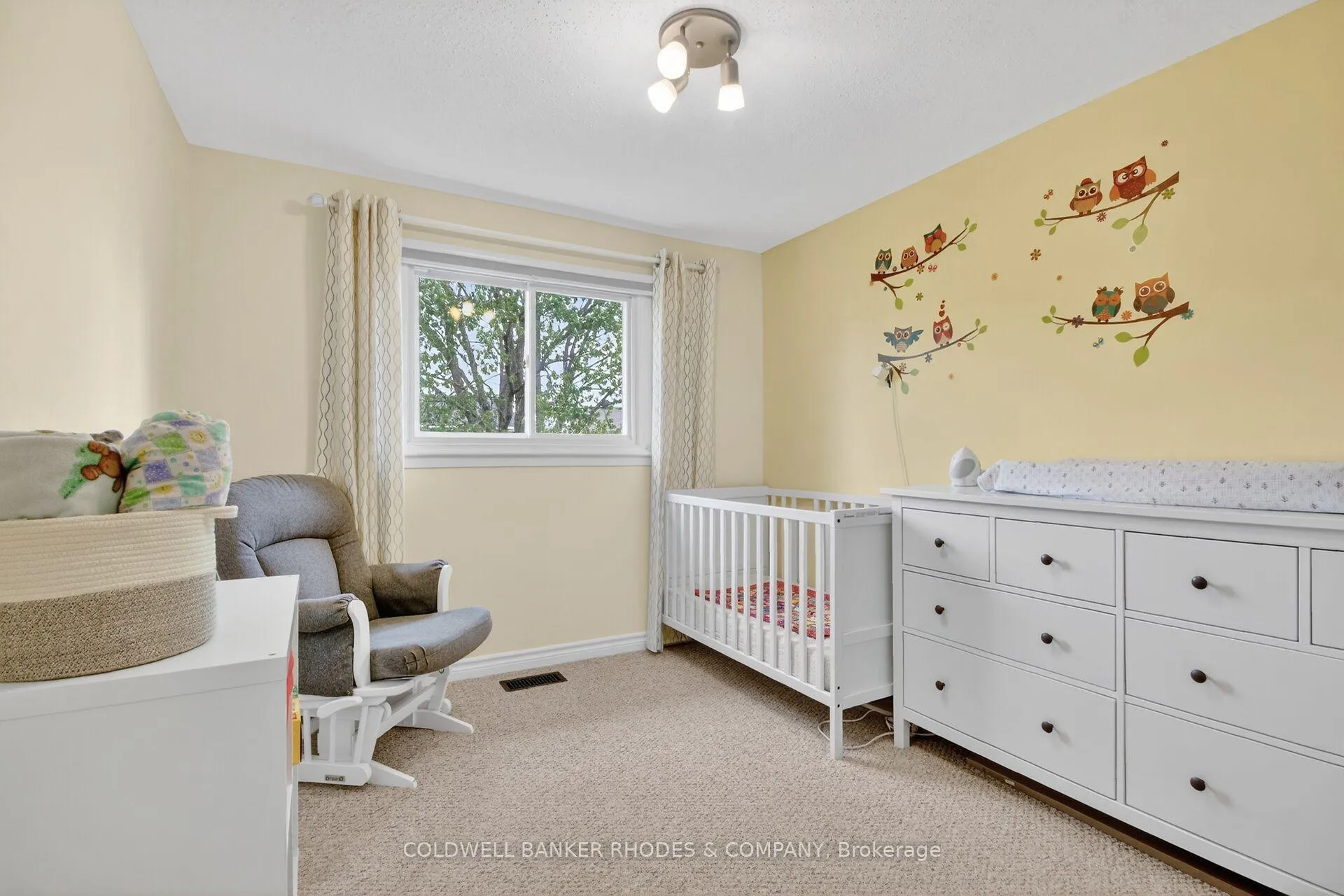 Photo 23 of 2439 Autumn Hill Crescent, Ottawa, Blackburn Hamlet (South) — HOMEH
