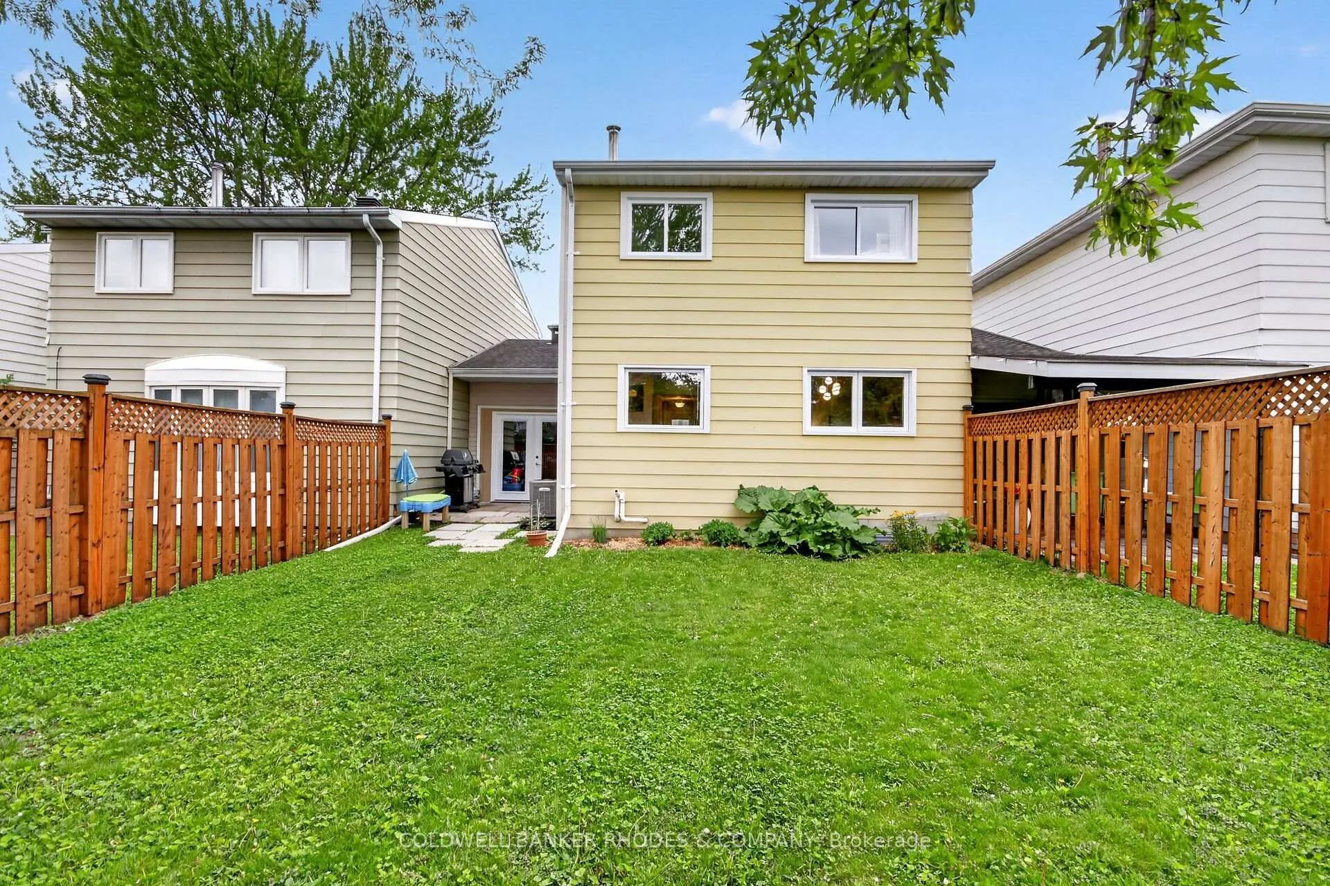 Photo 35 of 2439 Autumn Hill Crescent, Ottawa, Blackburn Hamlet (South) — HOMEH
