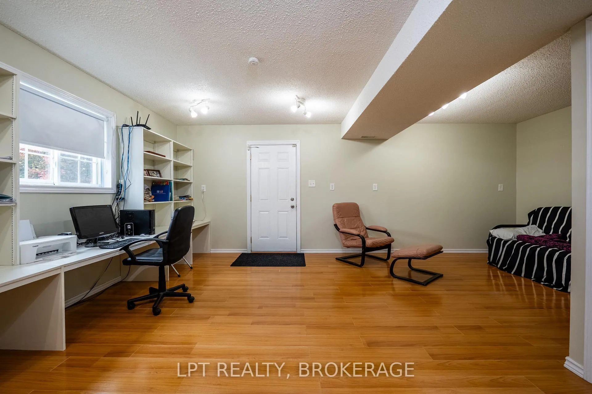 Photo 15 of 2202 Sands Road, Frontenac, Frontenac South — HOMEH