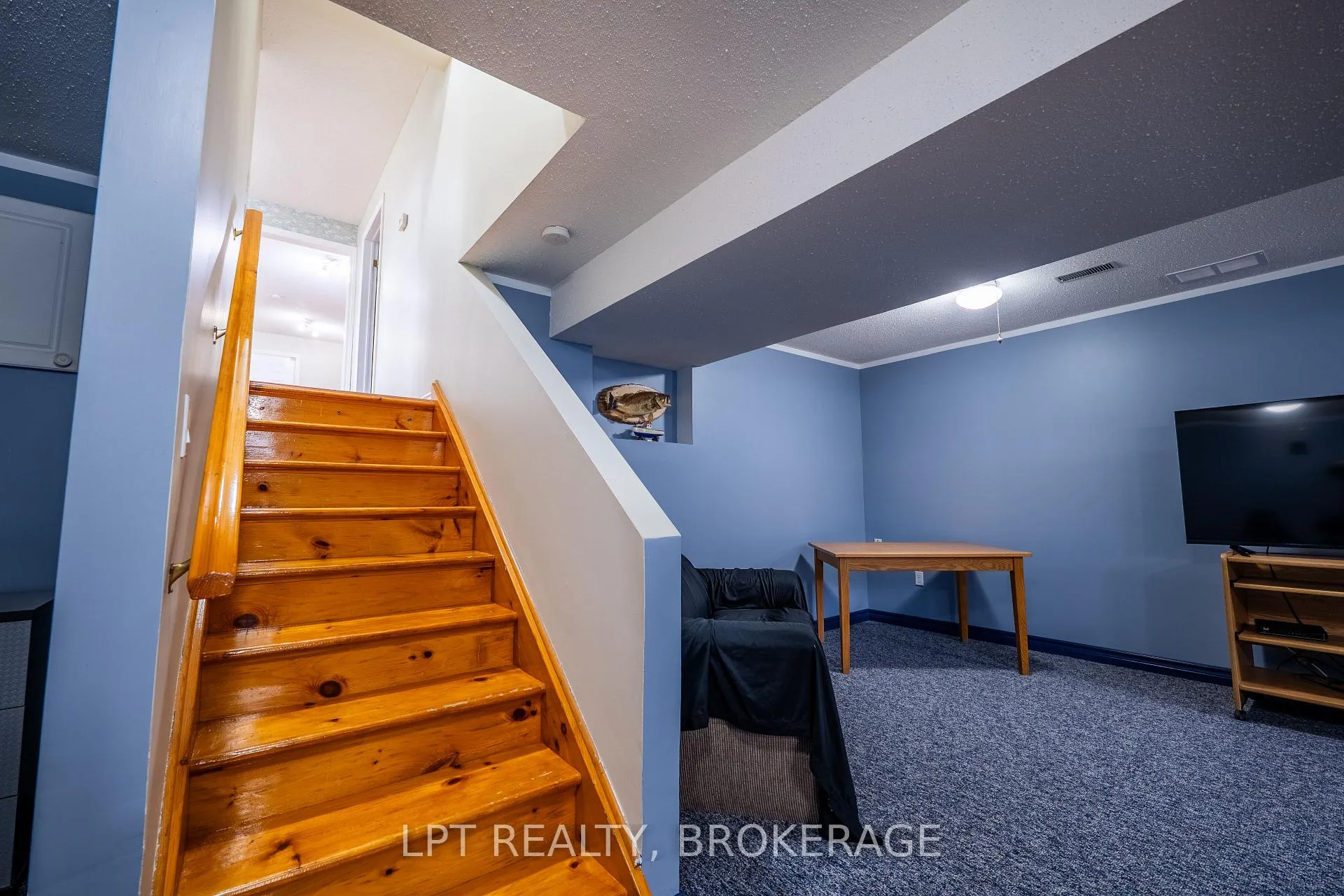 Photo 18 of 2202 Sands Road, Frontenac, Frontenac South — HOMEH