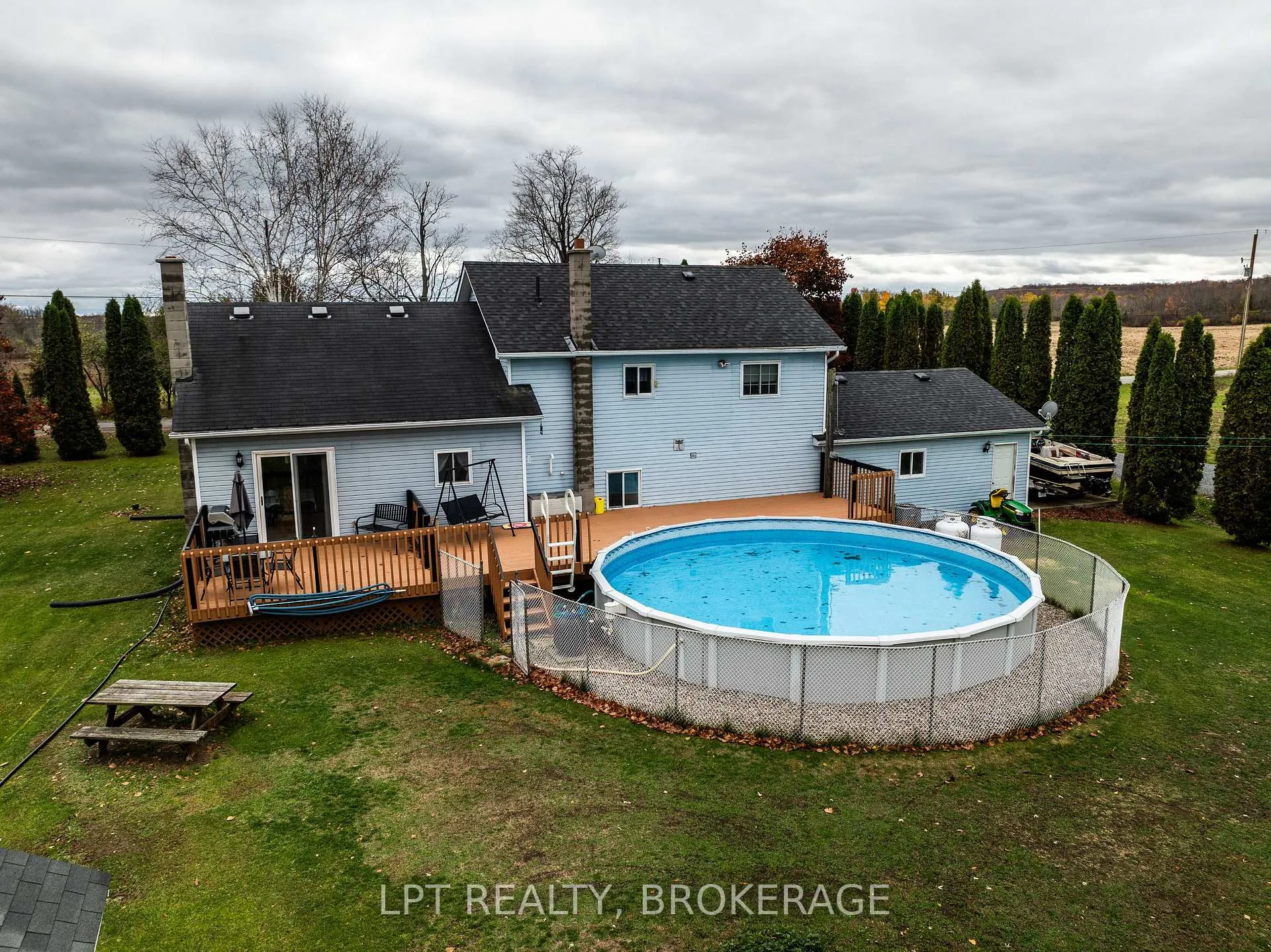 Photo 32 of 2202 Sands Road, Frontenac, Frontenac South — HOMEH