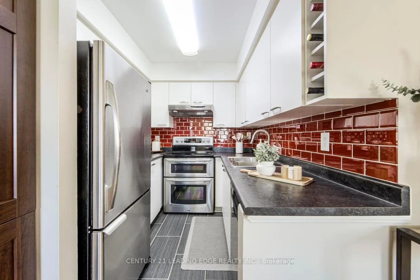 Photo 13 of Unit 608, 75 Weldrick Road E, Richmond Hill, Observatory — HOMEH