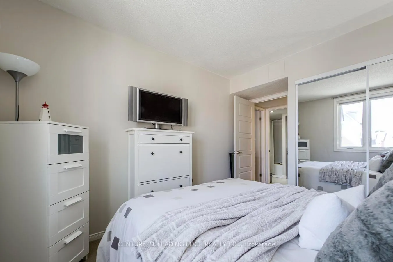 Photo 25 of Unit 608, 75 Weldrick Road E, Richmond Hill, Observatory — HOMEH