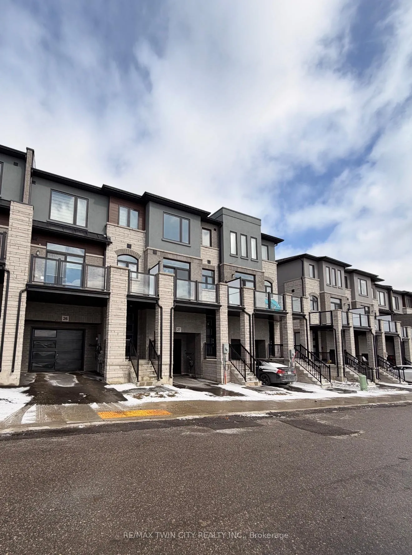 Photo 2 of Unit 26, 155 Equestrian Way, Cambridge, Preston Heights — HOMEH