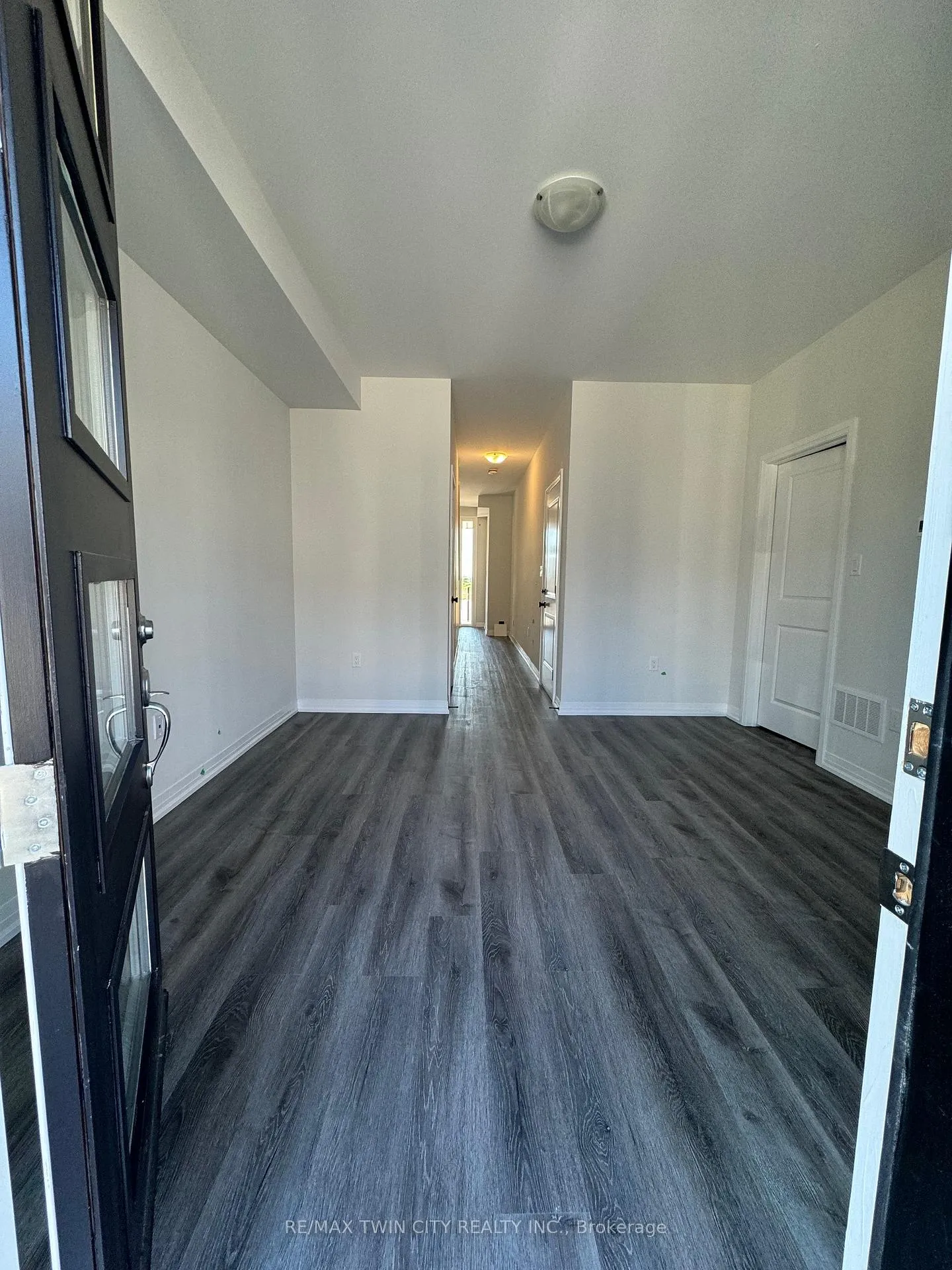 Photo 3 of Unit 26, 155 Equestrian Way, Cambridge, Preston Heights — HOMEH