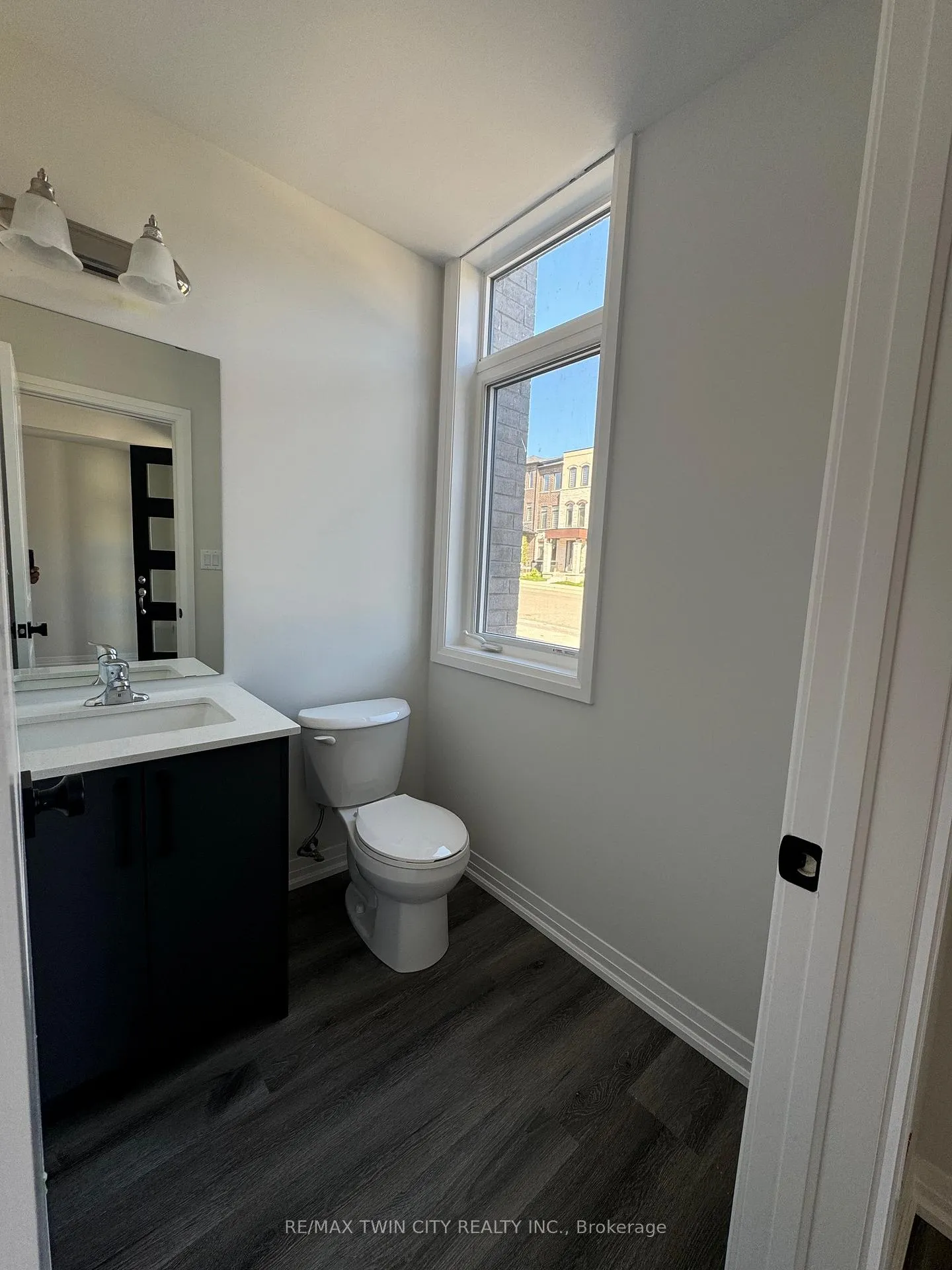 Photo 4 of Unit 26, 155 Equestrian Way, Cambridge, Preston Heights — HOMEH