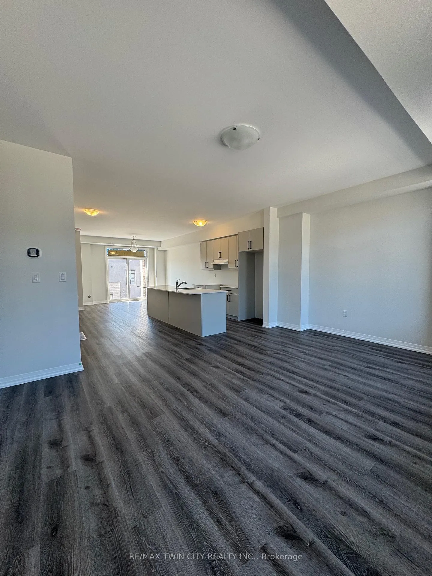 Photo 7 of Unit 26, 155 Equestrian Way, Cambridge, Preston Heights — HOMEH