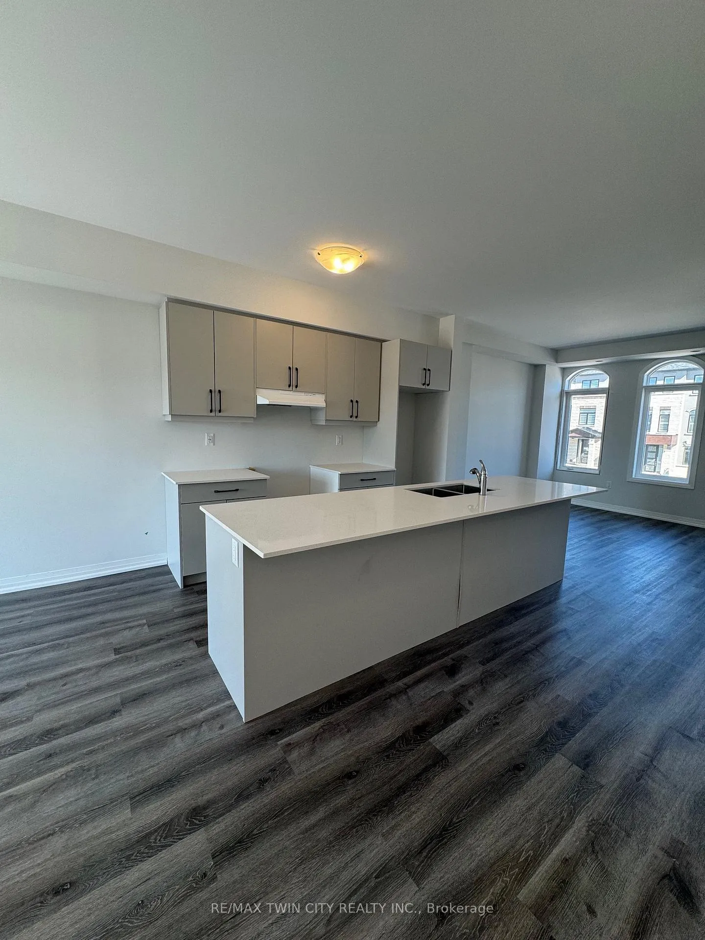 Photo 11 of Unit 26, 155 Equestrian Way, Cambridge, Preston Heights — HOMEH