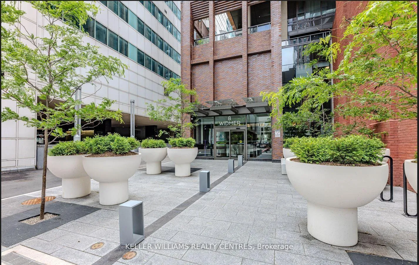 Photo 2 of Unit 2515, 8 Widmer Street, Toronto, Waterfront Communities — HOMEH
