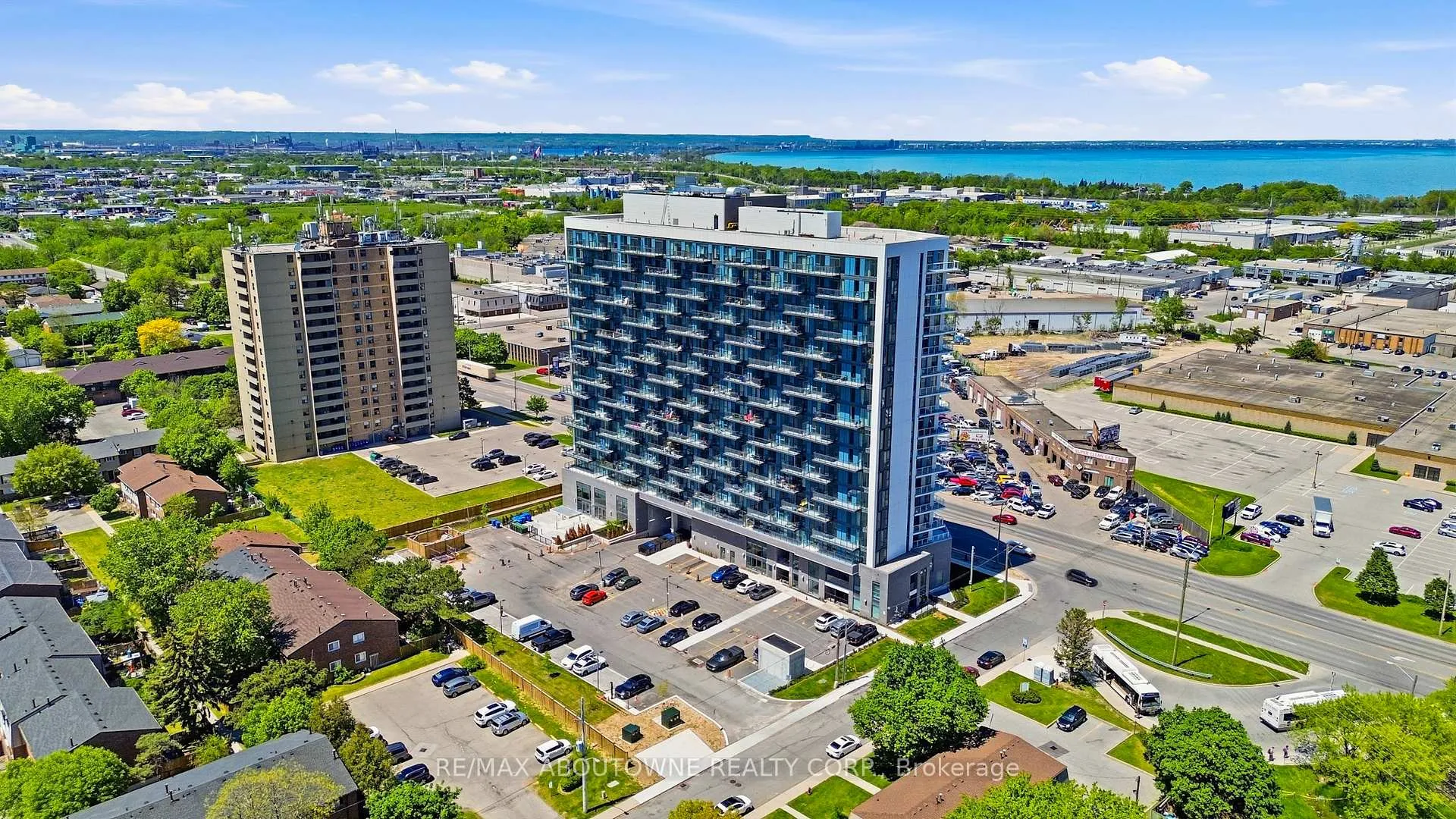 Photo 1 of Unit 516, 2782 Barton Street, Hamilton, Riverdale — HOMEH