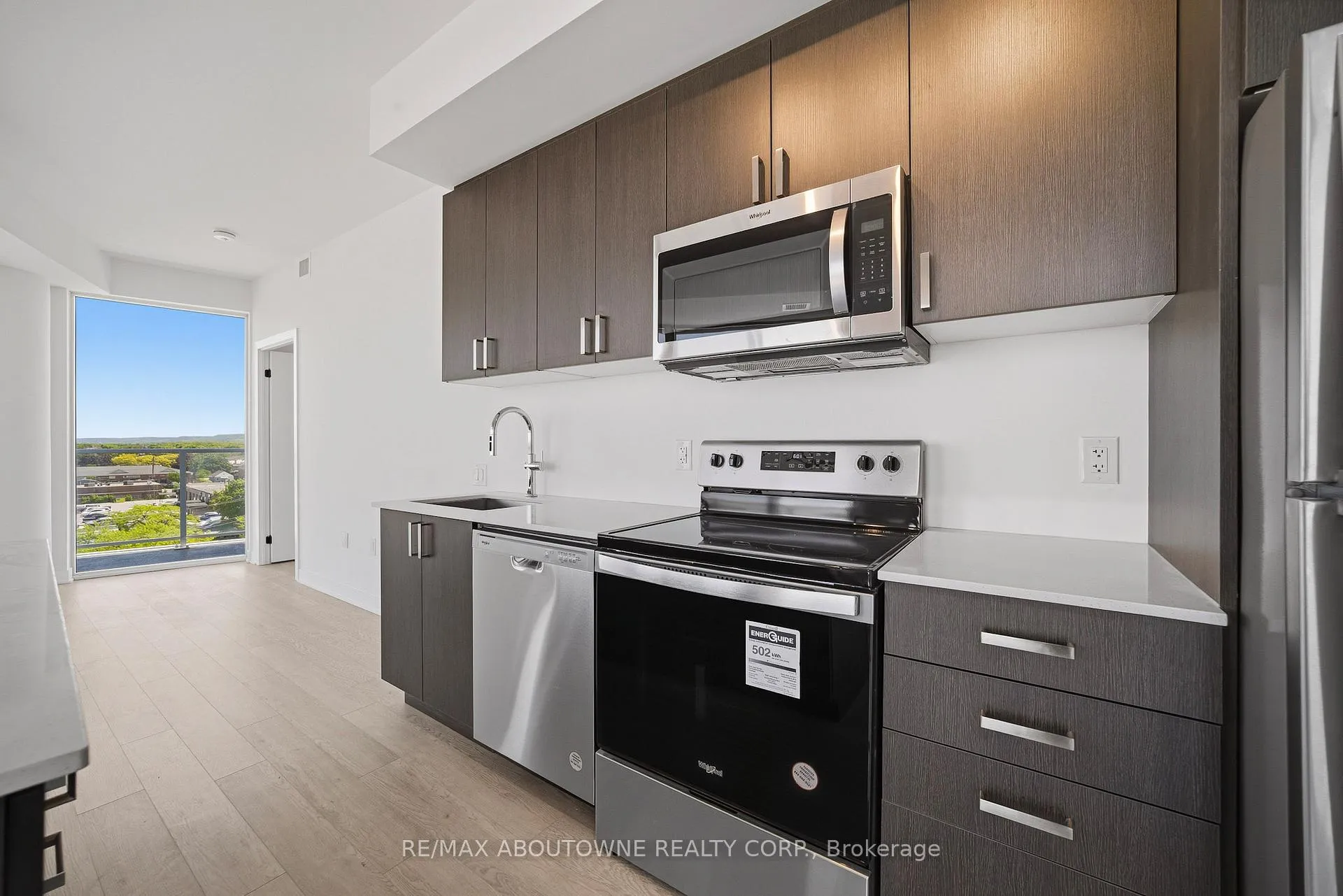 Photo 14 of Unit 516, 2782 Barton Street, Hamilton, Riverdale — HOMEH