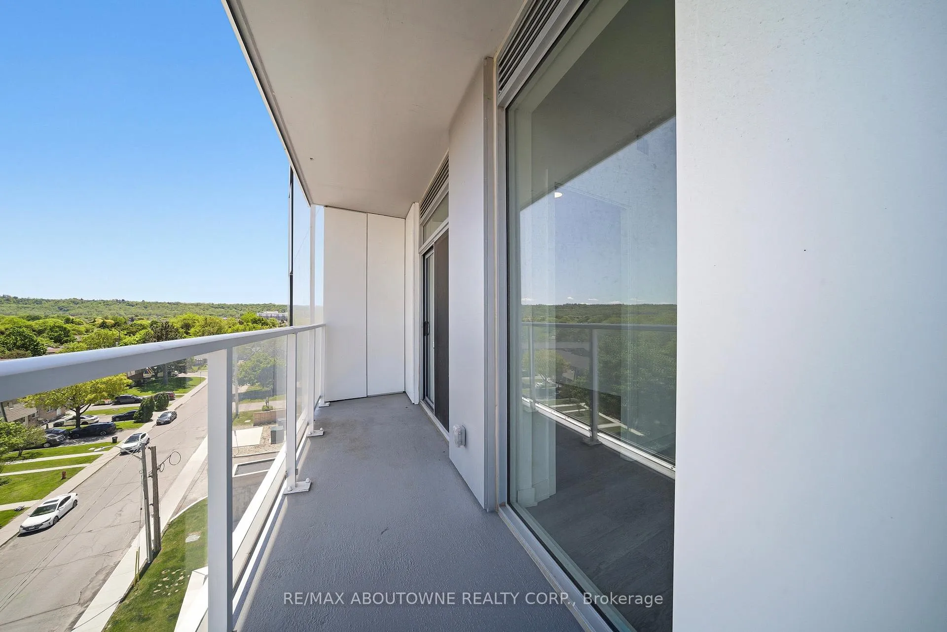 Photo 24 of Unit 516, 2782 Barton Street, Hamilton, Riverdale — HOMEH