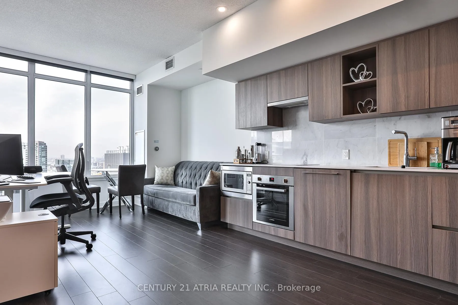 Photo 2 of Unit 3715, 19 Bathurst Street, Toronto, Waterfront Communities — HOMEH