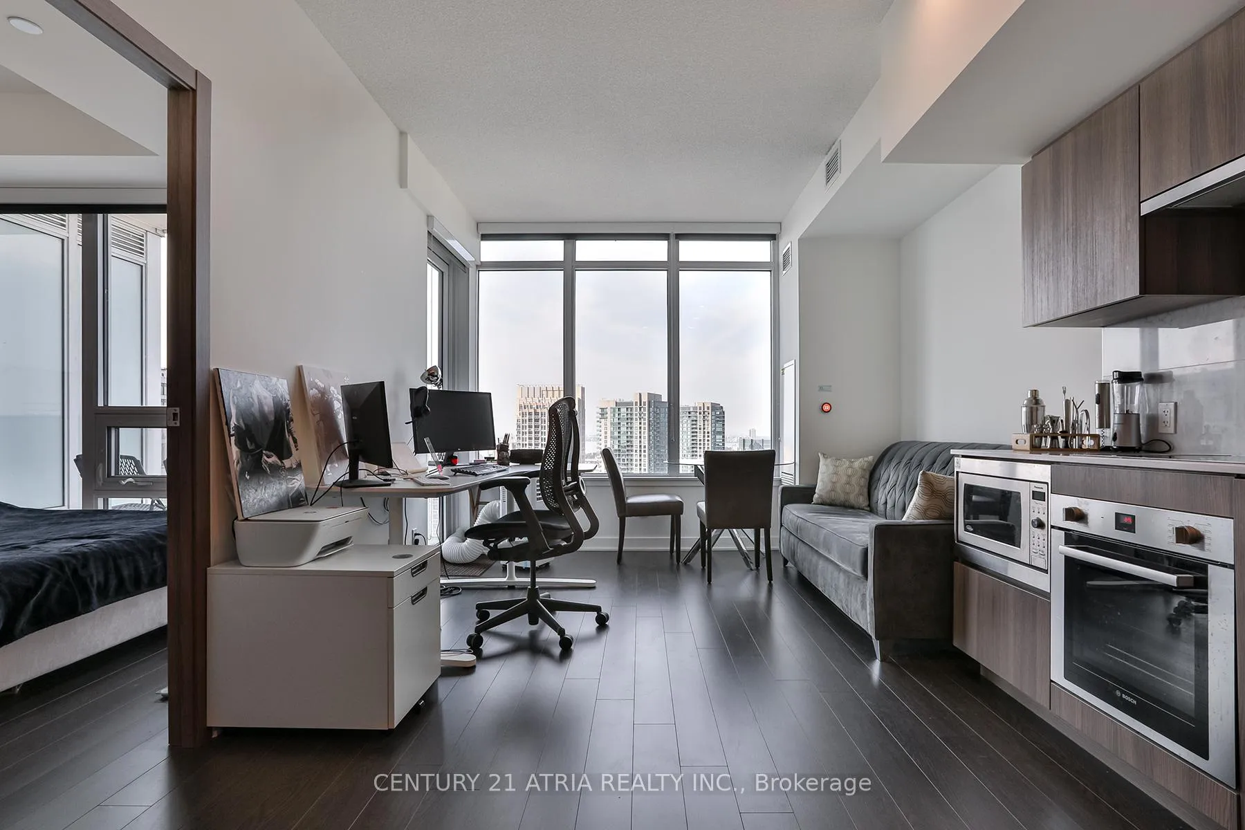 Photo 5 of Unit 3715, 19 Bathurst Street, Toronto, Waterfront Communities — HOMEH