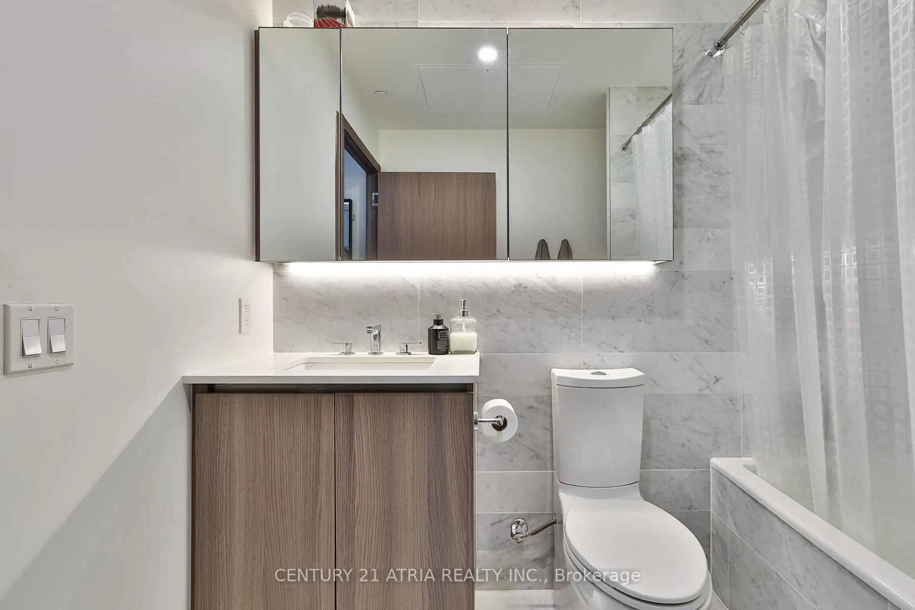 Photo 14 of Unit 3715, 19 Bathurst Street, Toronto, Waterfront Communities — HOMEH