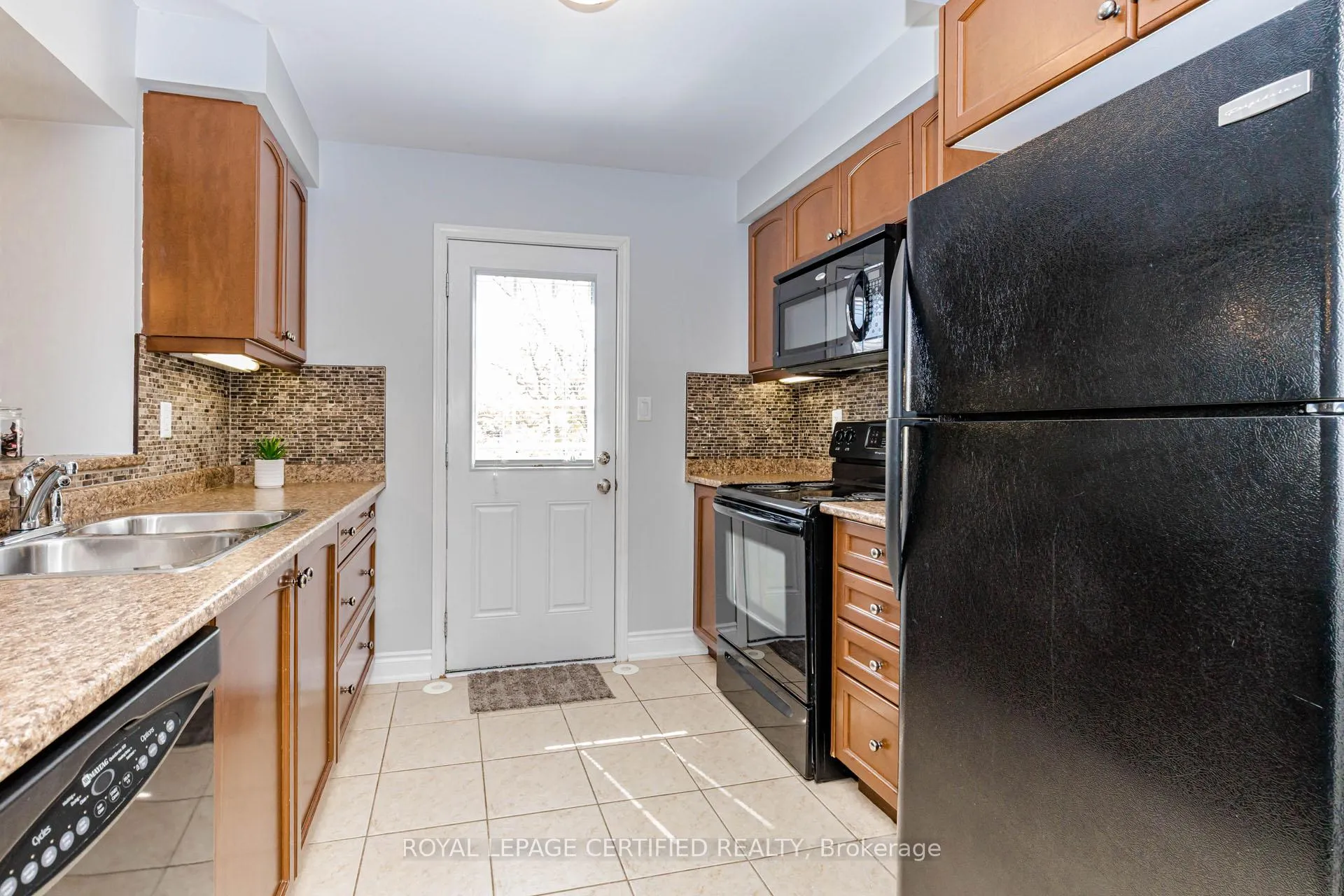 Photo 8 of 557 Speyer Circle, Milton, Harrison — HOMEH