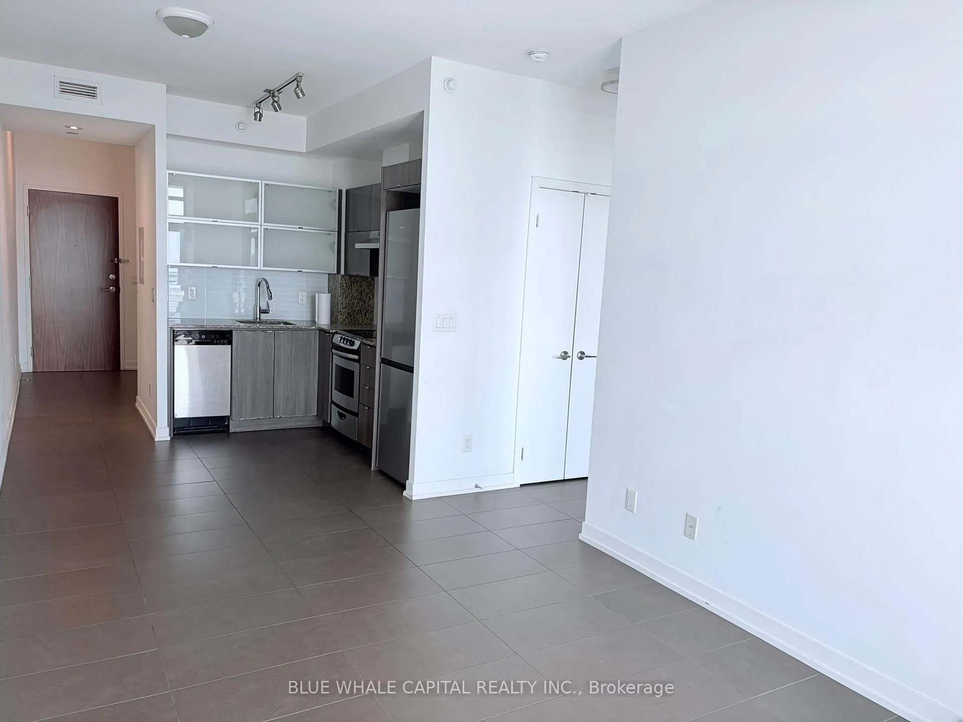Photo 2 of Unit 2112, 170 Fort York Boulevard, Toronto, Waterfront Communities — HOMEH
