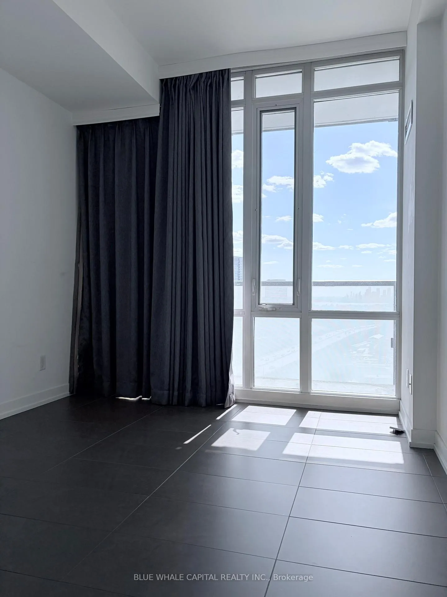 Photo 6 of Unit 2112, 170 Fort York Boulevard, Toronto, Waterfront Communities — HOMEH