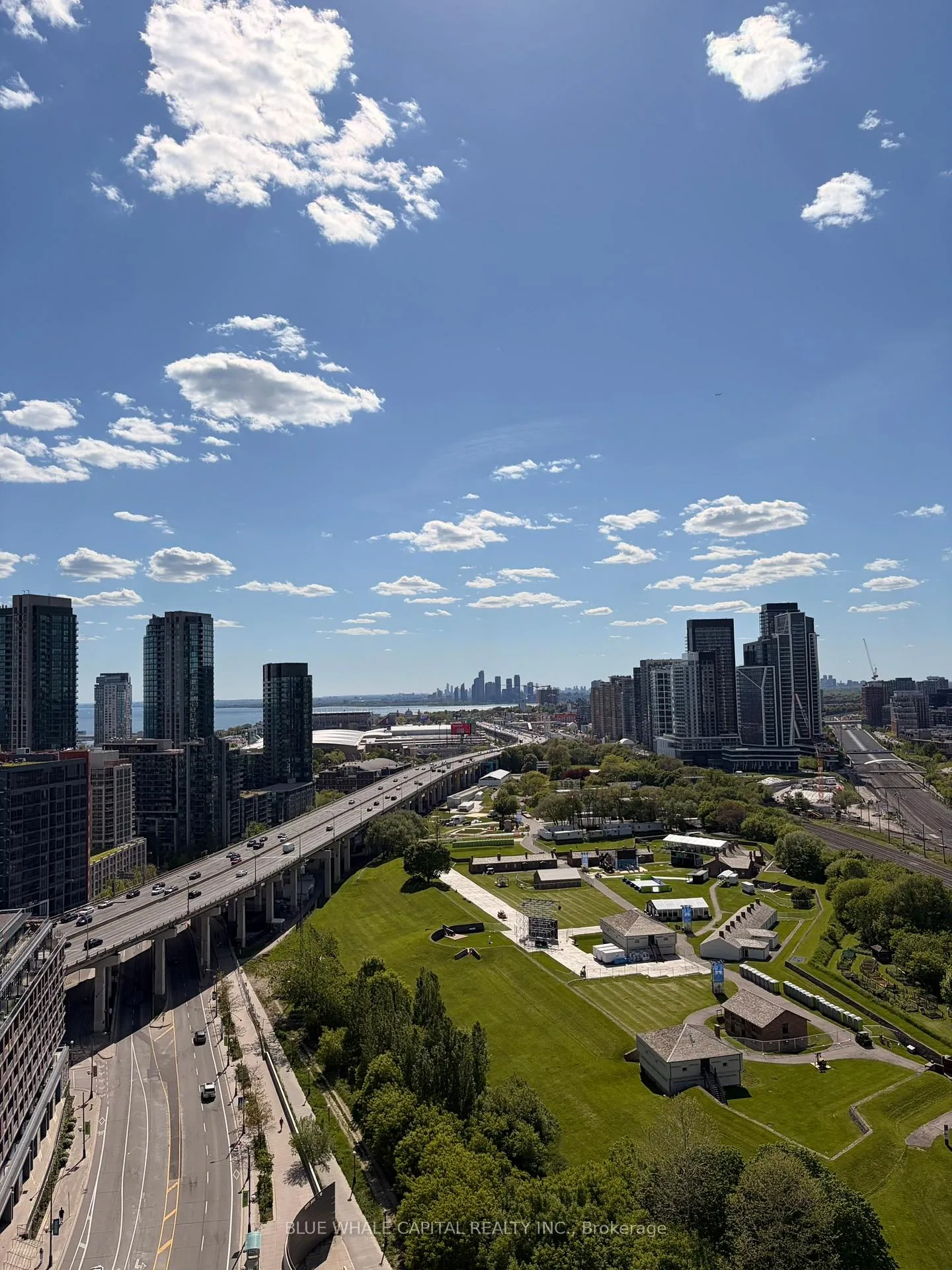 Photo 9 of Unit 2112, 170 Fort York Boulevard, Toronto, Waterfront Communities — HOMEH