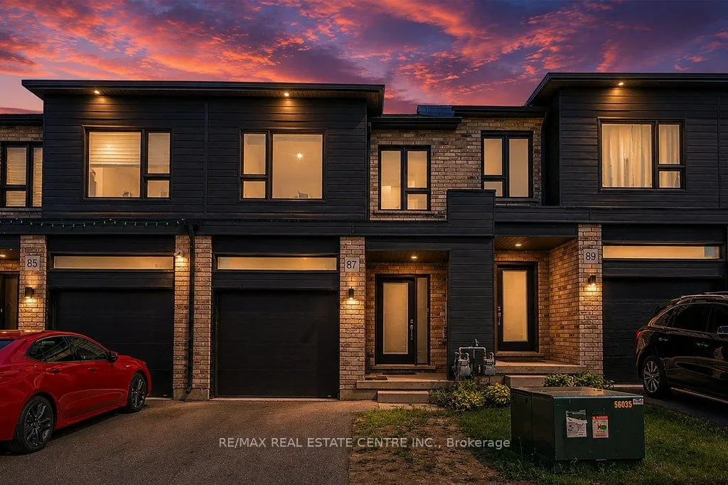 Photo 2 of 87 Pony Way, Kitchener — HOMEH