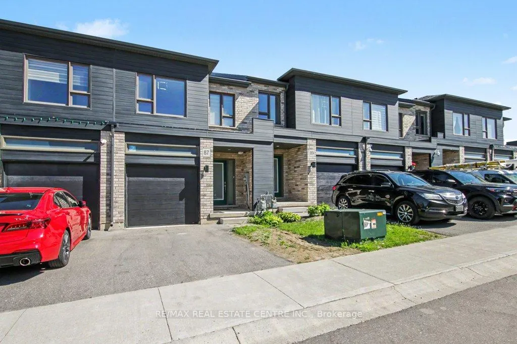 Photo 3 of 87 Pony Way, Kitchener — HOMEH