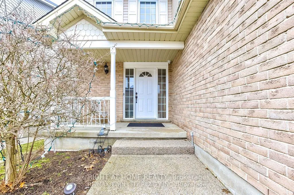Photo 2 of Unit UPPER, 138 Apple Ridge Drive, Kitchener — HOMEH