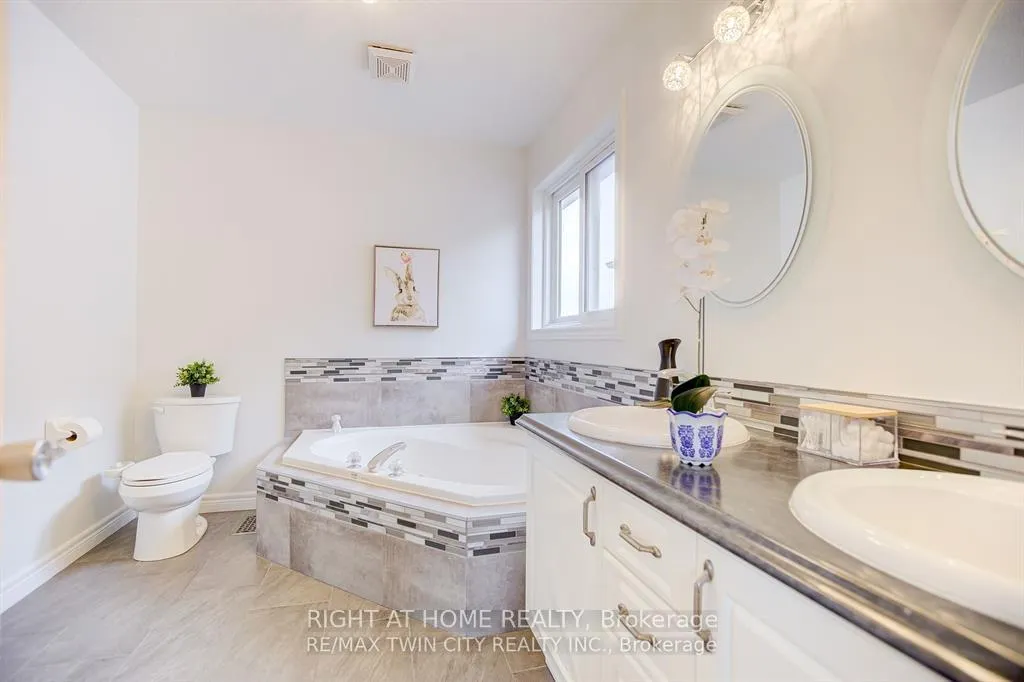 Photo 17 of Unit UPPER, 138 Apple Ridge Drive, Kitchener — HOMEH
