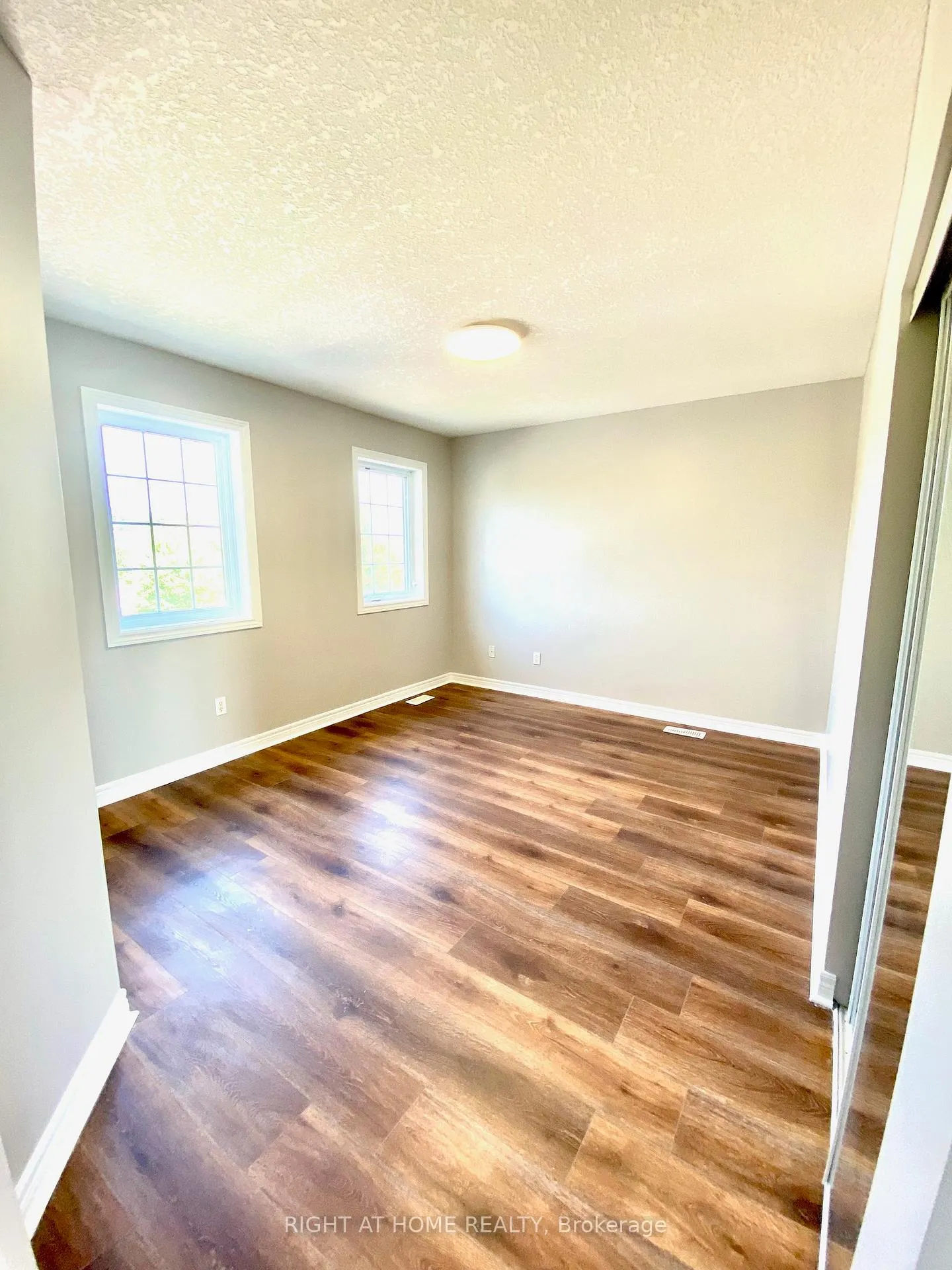 Photo 20 of Unit UPPER, 138 Apple Ridge Drive, Kitchener — HOMEH