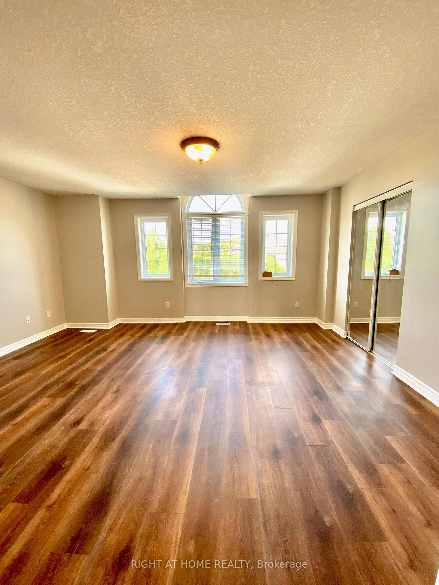 Photo 21 of Unit UPPER, 138 Apple Ridge Drive, Kitchener — HOMEH